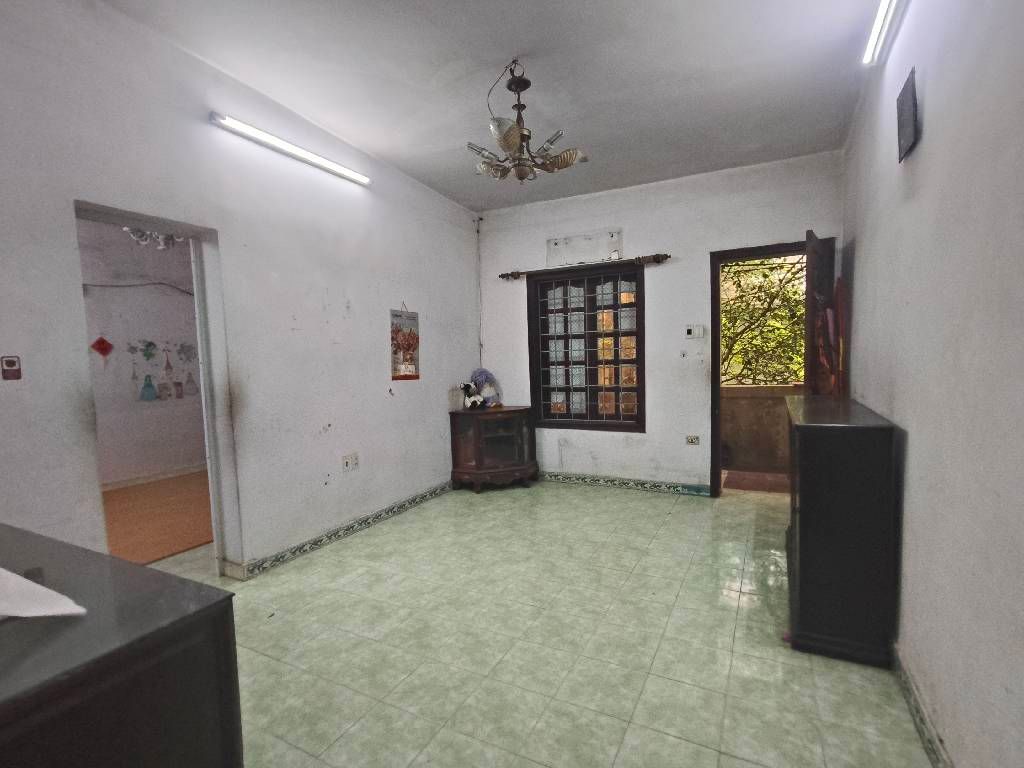 Bán nhà Minh Khai - diện tích 90m2 2 tầng - Ô tô đỗ cửa - giá 7 tỷ