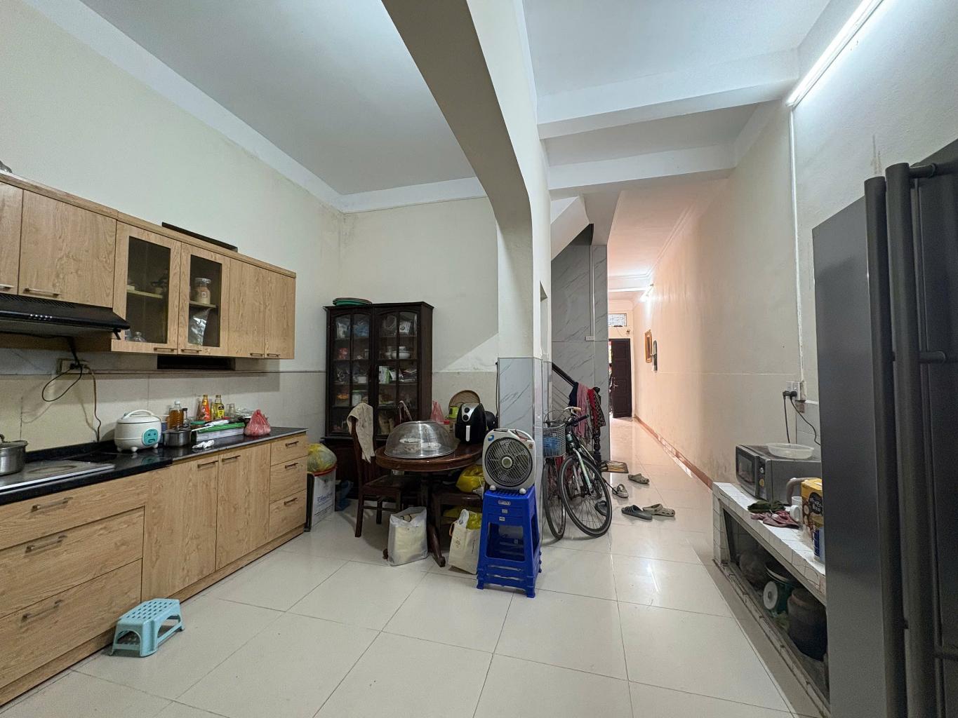 Bán nhà Thịnh Quang - diện tích 113.5m2 3 tầng - Ô TÔ - giá 34,6 tỷ