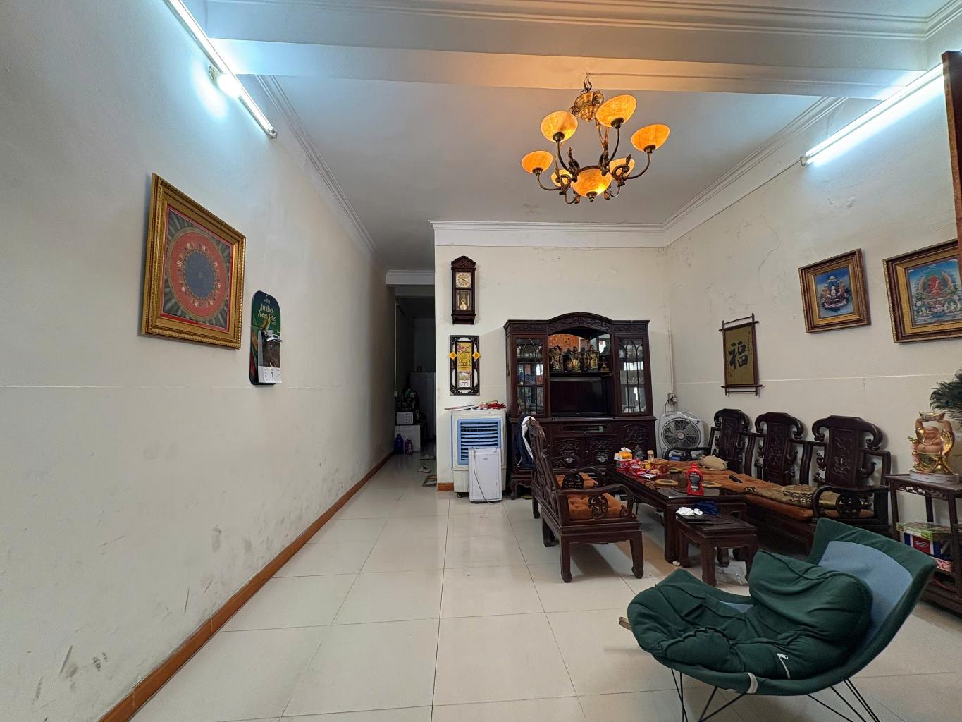 Bán nhà Thịnh Quang - diện tích 113.5m2 3 tầng - Ô TÔ - giá 34,6 tỷ