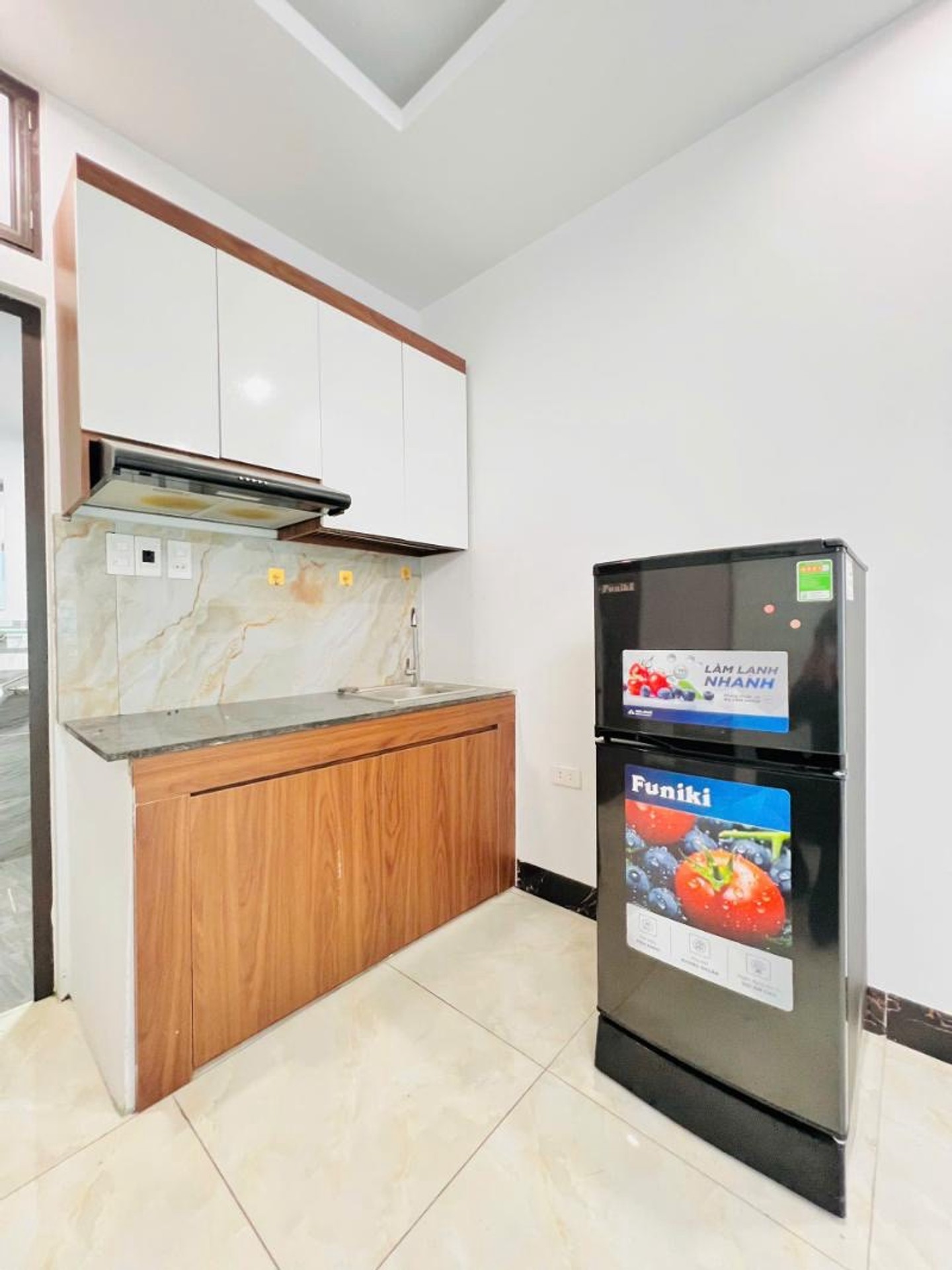 Bán nhà Vũ Tông Phan - diện tích 116m2 7 tầng - Ô tô vào - giá 39,9 tỷ