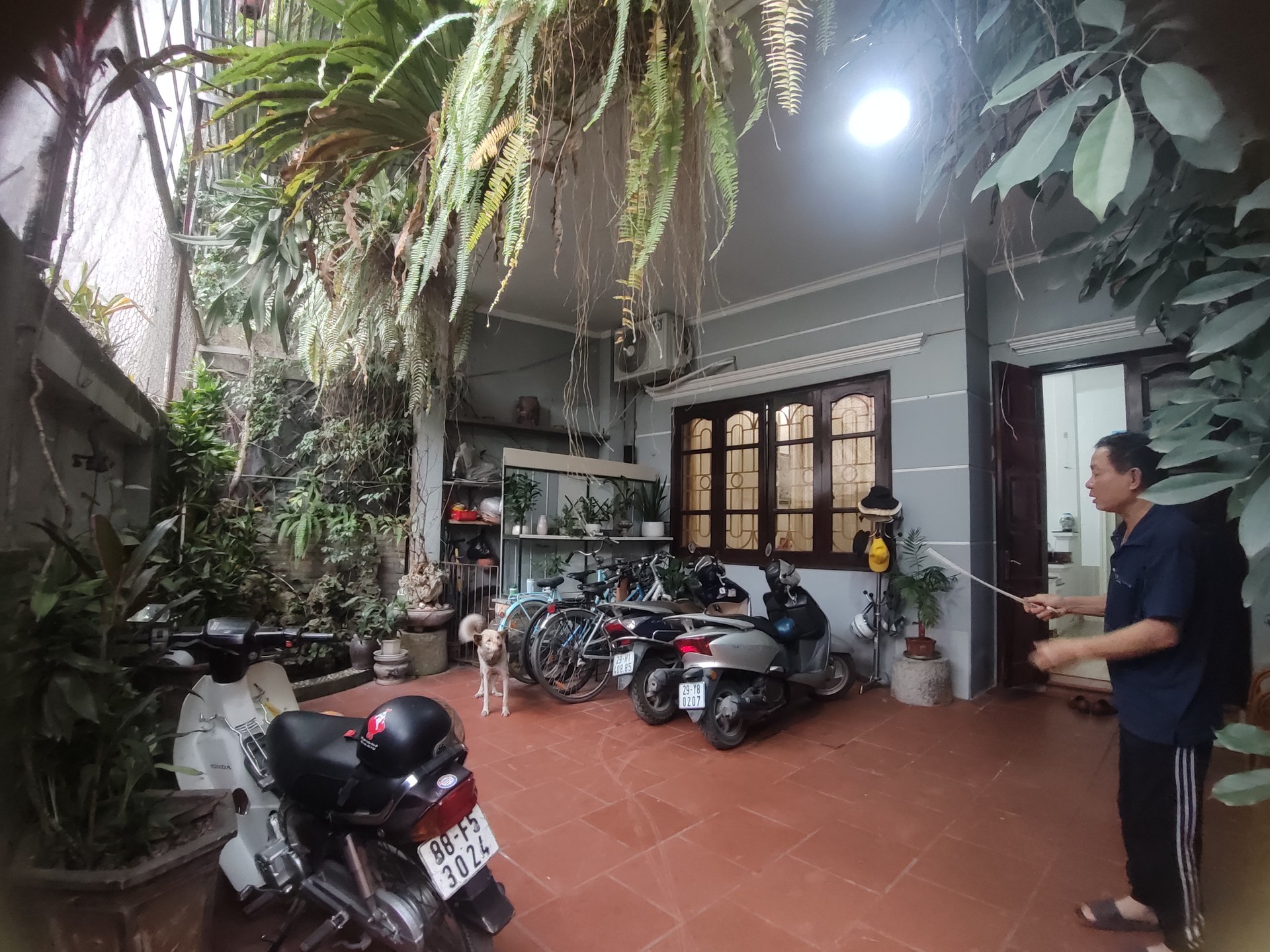 Bán nhà Tân Mai - diện tích 95m2 3 tầng - gần ô tô - giá 12,5 tỷ