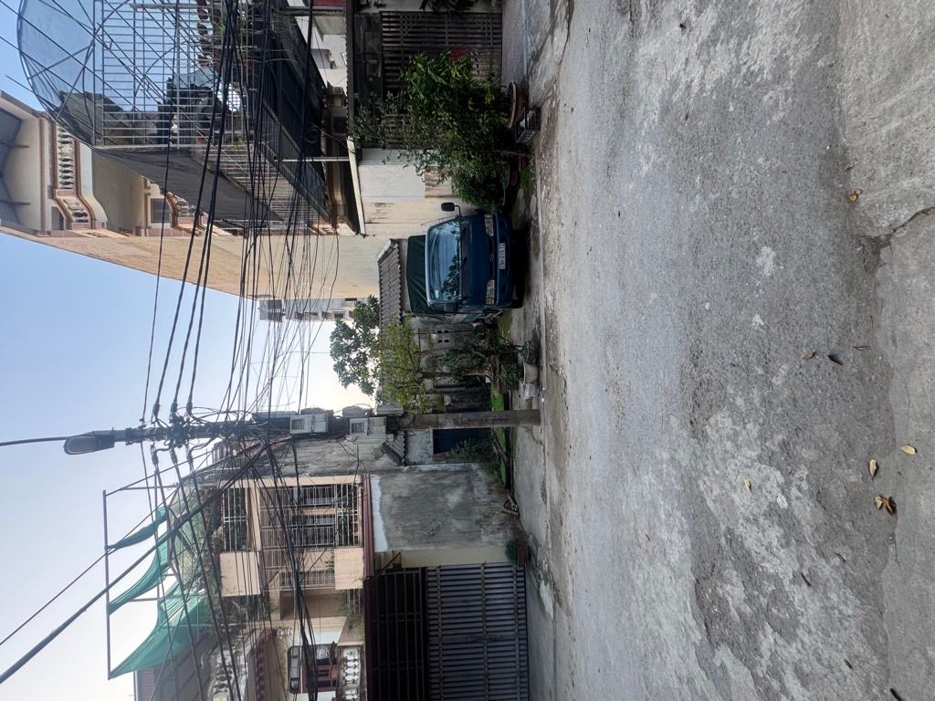 Bán nhà Ngõ 3 ô tô tránh - diện tích 162m2 0 tầng - Chỉ có 1 mặt tiền - giá 29 tỷ