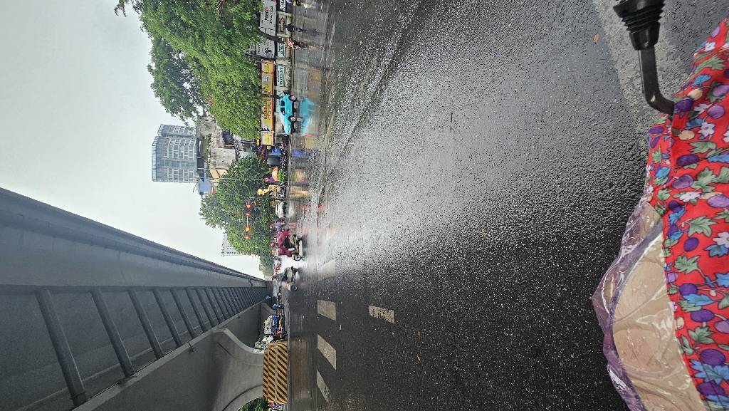 Bán nhà Ngõ Thống Nhất - diện tích 78m2 5 tầng - ô tô vào nhà - giá 46 tỷ