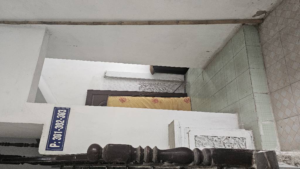 Bán nhà Ngõ Thống Nhất - diện tích 78m2 5 tầng - ô tô vào nhà - giá 46 tỷ