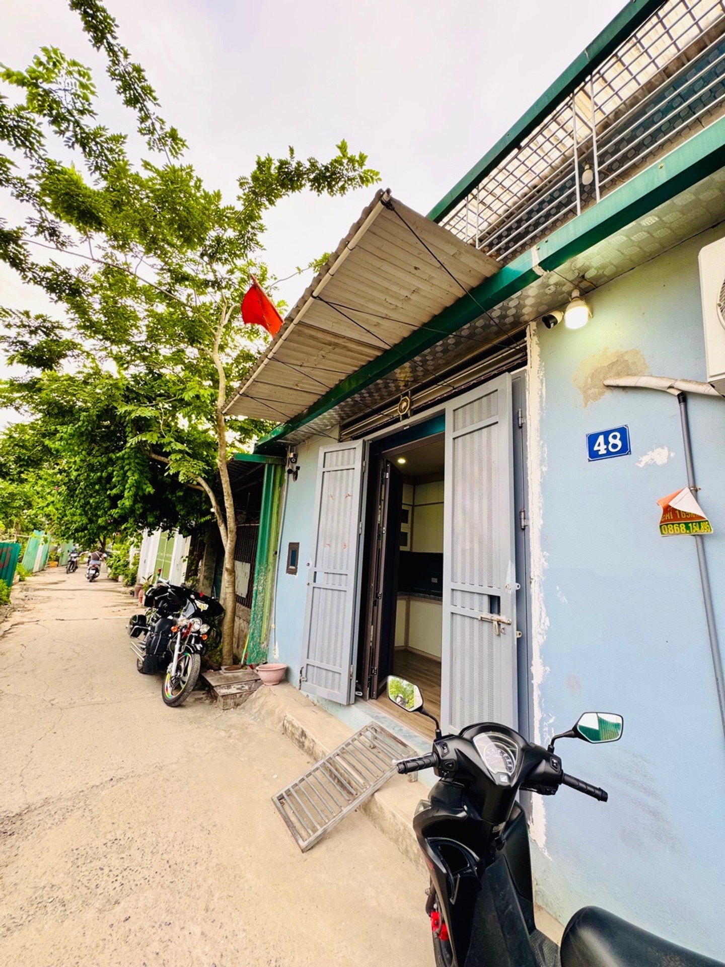 Bán nhà Lĩnh Nam - diện tích 39m2 2 tầng - ô tô đỗ cửa - giá 1,3 tỷ