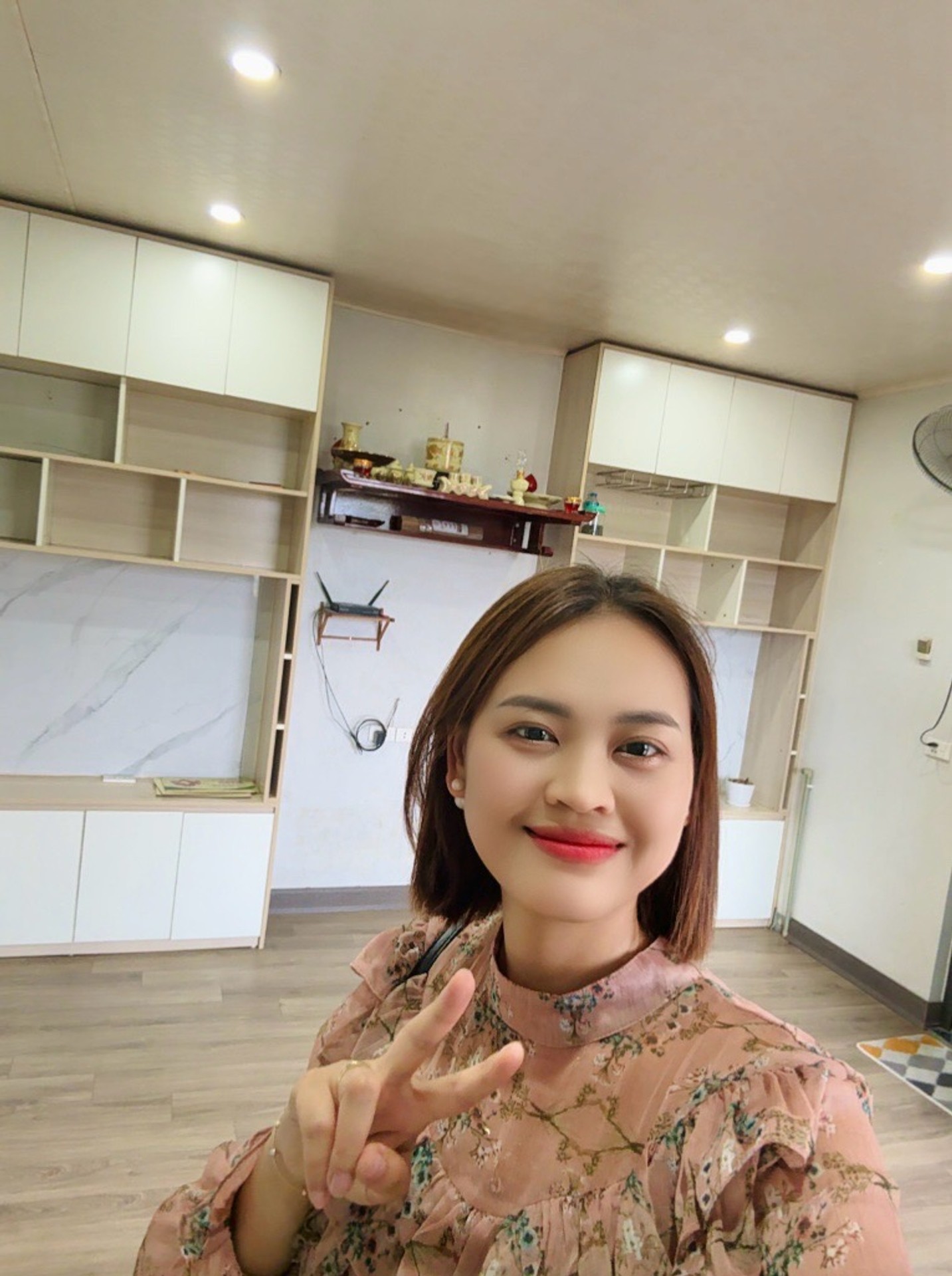 Bán nhà Lĩnh Nam - diện tích 39m2 2 tầng - ô tô đỗ cửa - giá 1,3 tỷ