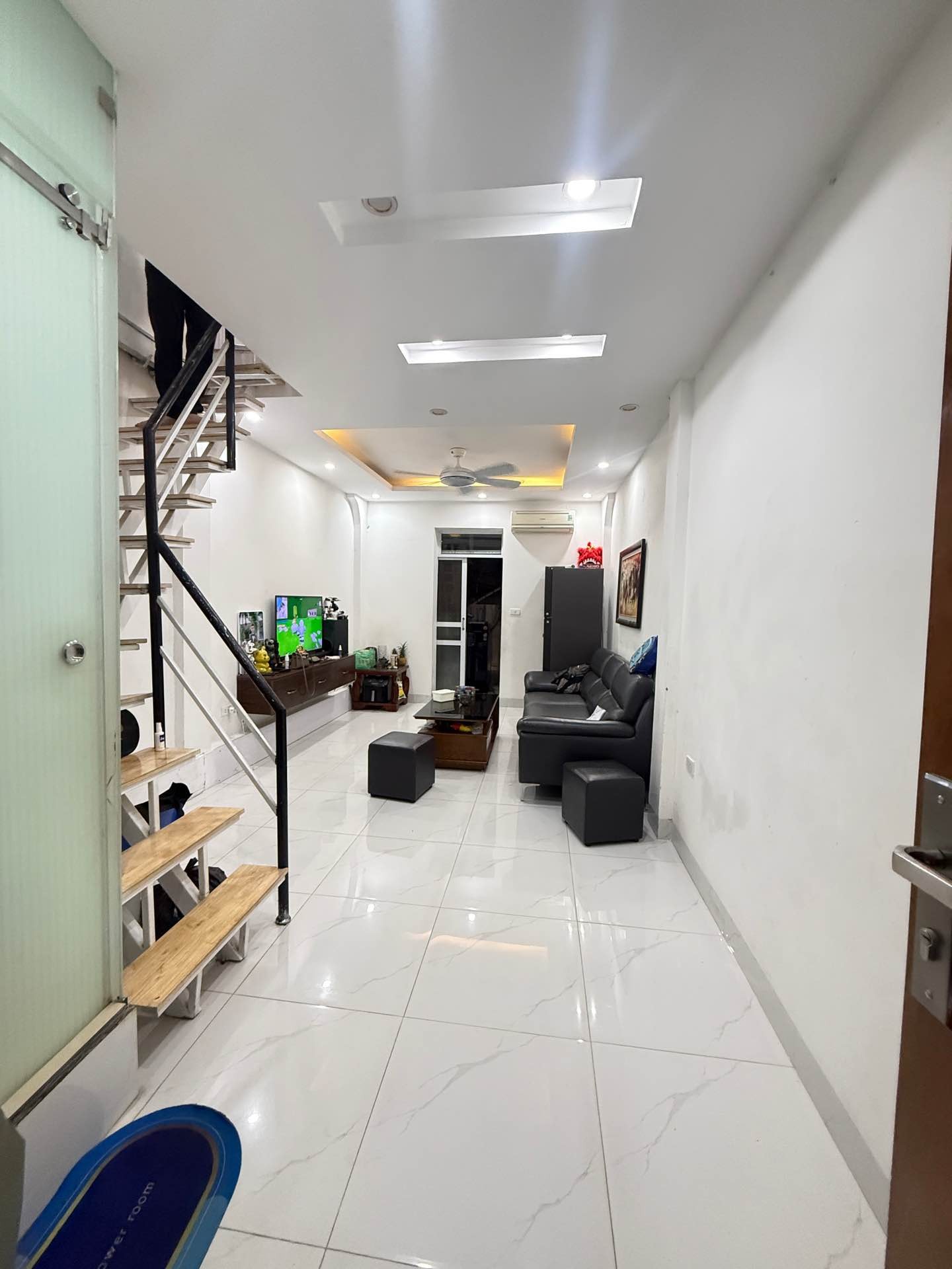 Bán nhà Hồng Mai - diện tích 70m2 1 tầng - Căn hộ duplex mặt phố - giá 4,1 tỷ