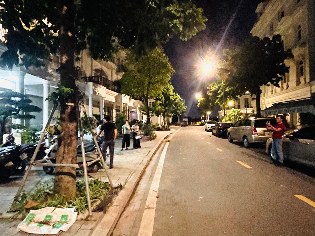 Bán nhà Louis - diện tích 123m2 6 tầng - Nhà đẹp như khách sạn - giá 48 tỷ