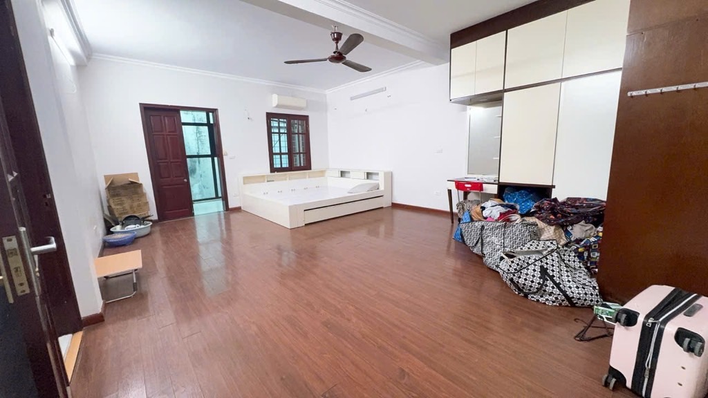 Bán nhà Lò Đúc - diện tích 78m2 5 tầng - Vừa ở vừa cho thuê - giá 13,9 tỷ