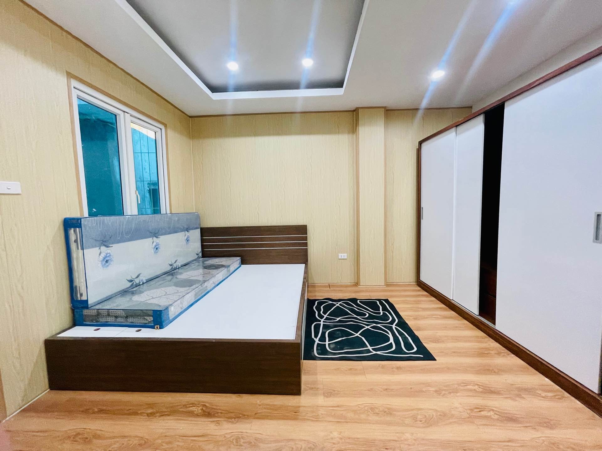 Bán nhà Chùa Liên Phái - diện tích 45m2 3 tầng - Đầu tư xây CCMN - giá 7,6 tỷ