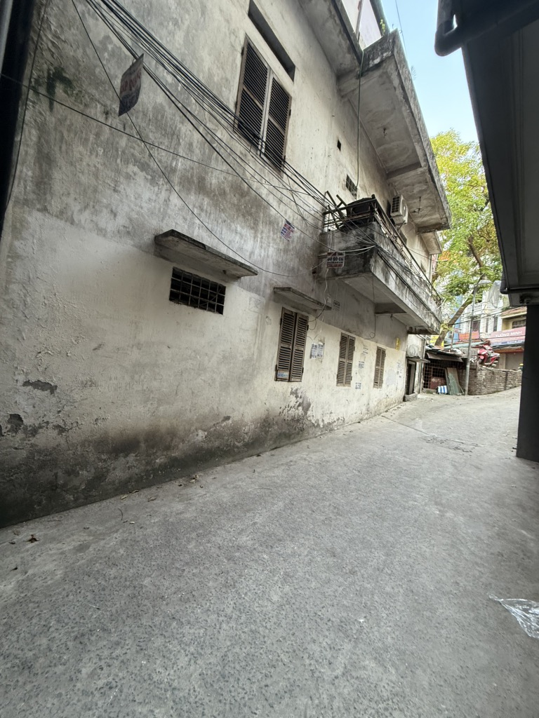 Bán nhà La Thành - diện tích 81m2 3 tầng - Mặt phố - lô góc - giá 52,8 tỷ