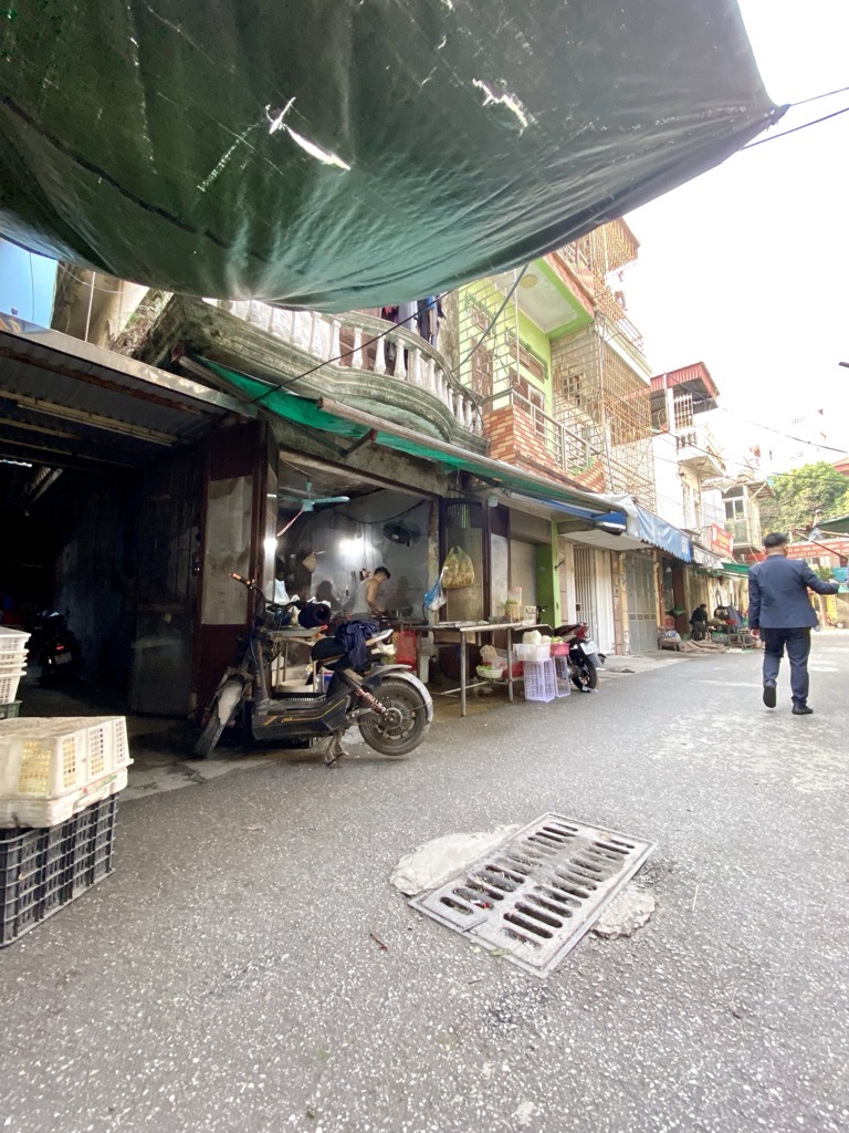 Bán nhà Ngọc Hồi - diện tích 138m2 3 tầng - Lô góc 2 mặt thoáng - giá 31 tỷ