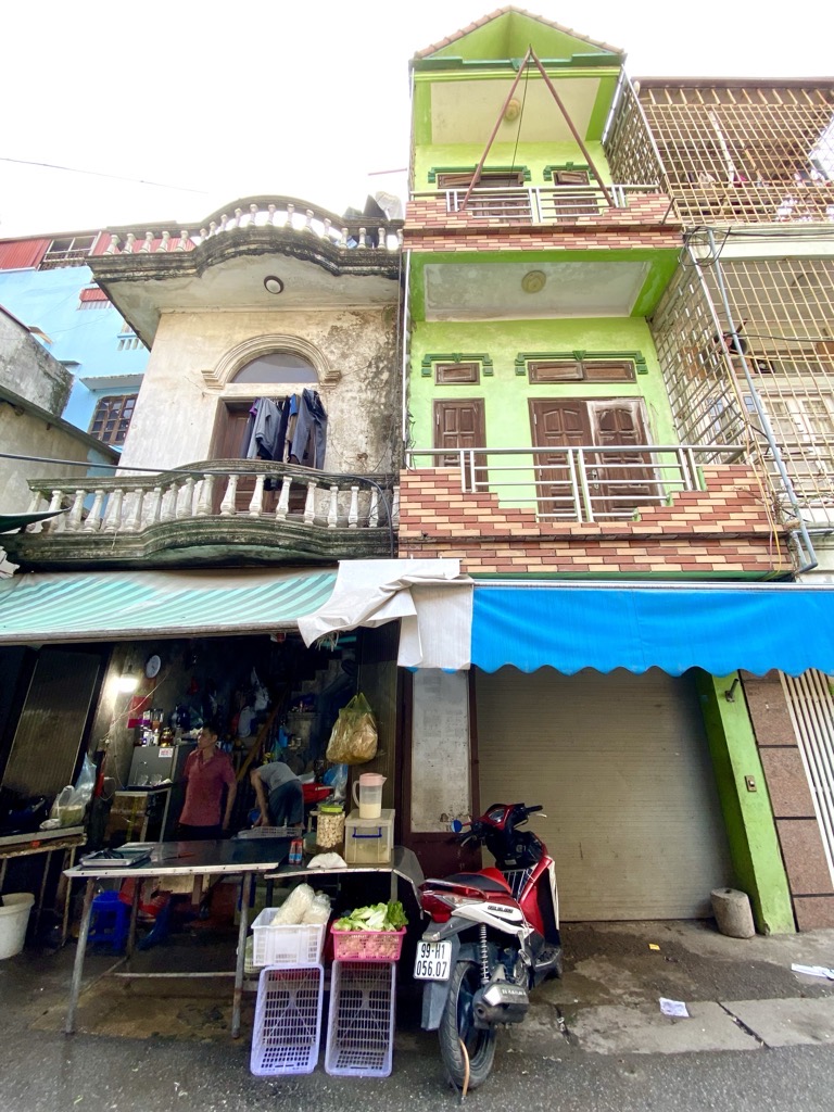 Bán nhà Ngọc Hồi - diện tích 138m2 3 tầng - Lô góc 2 mặt thoáng - giá 31 tỷ