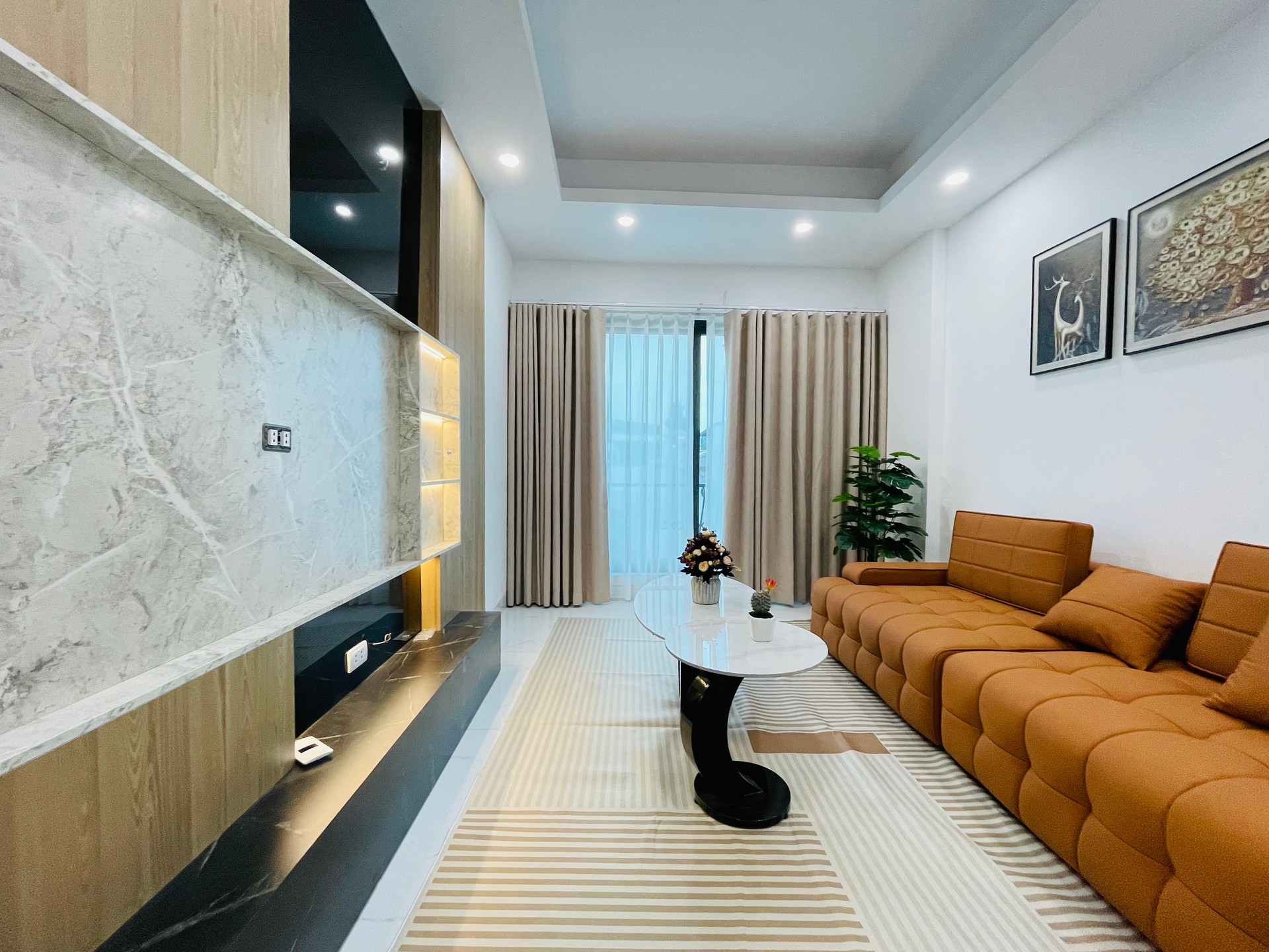 Bán nhà Thúy Lĩnh - diện tích 30m2 6 tầng - Nhà mới thang máy, ô tô đỗ cổng - giá 7,5 tỷ