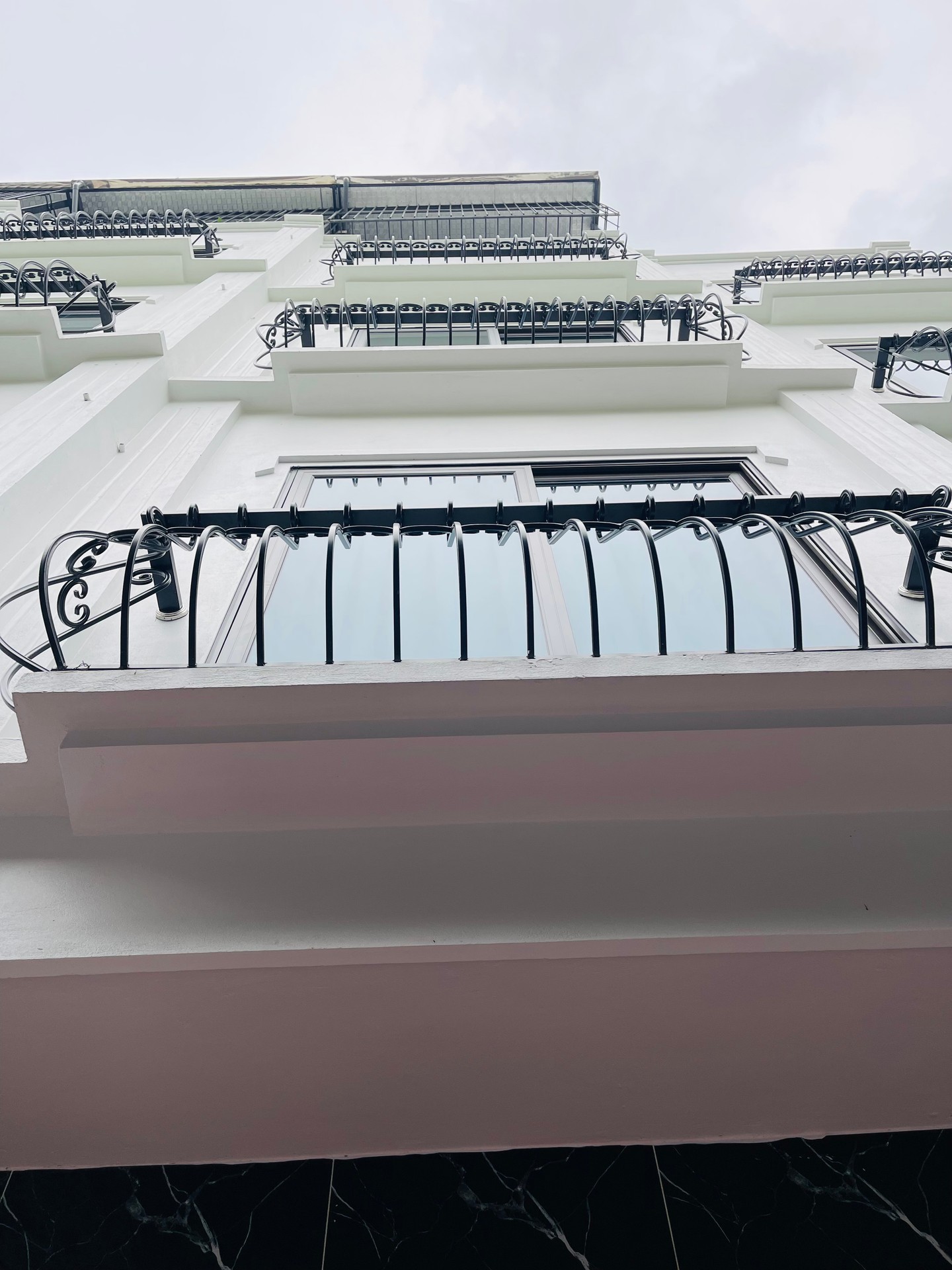 Bán nhà Thúy Lĩnh - diện tích 30m2 6 tầng - Nhà mới thang máy, ô tô đỗ cổng - giá 7,5 tỷ