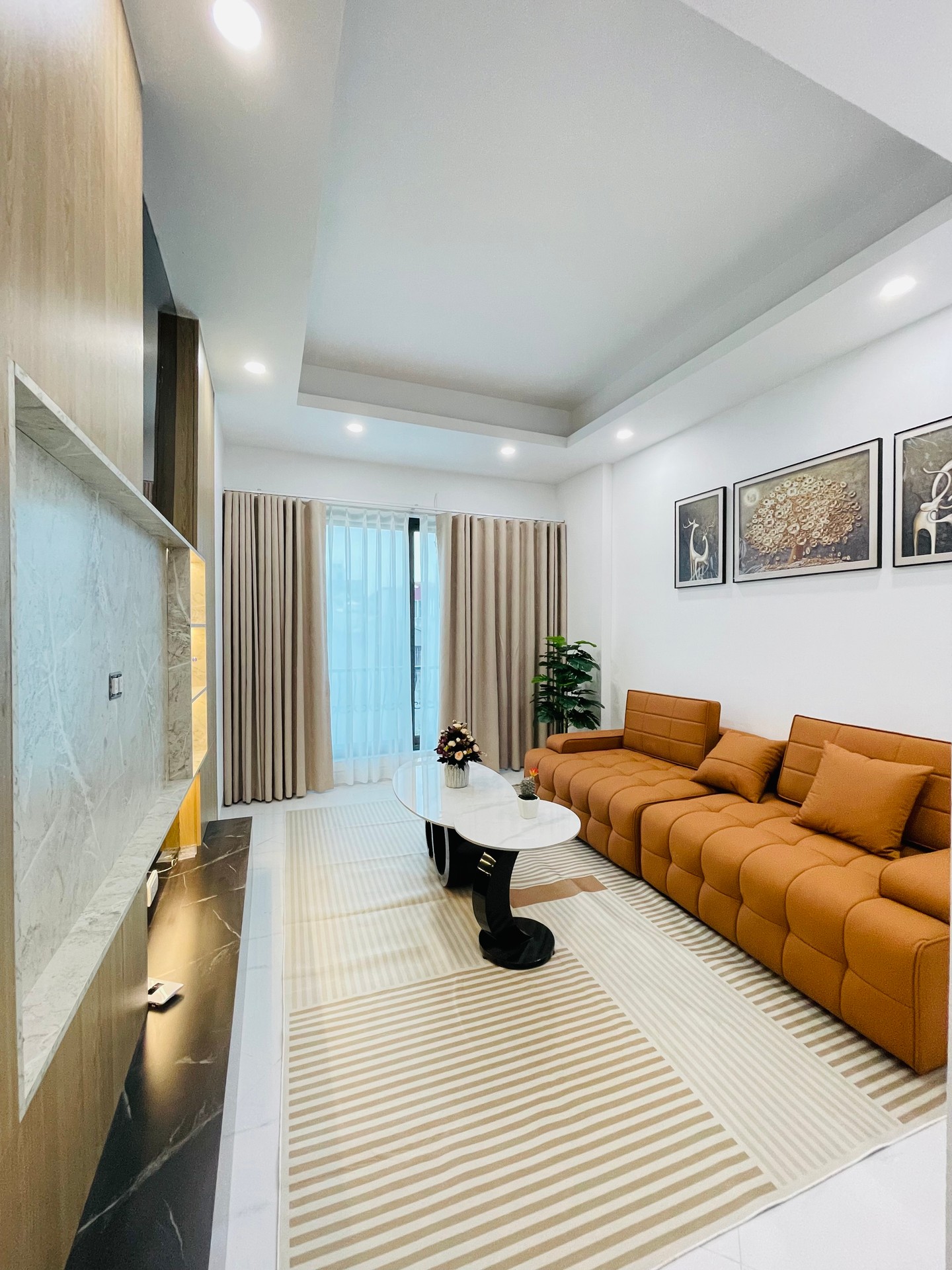 Bán nhà Thúy Lĩnh - diện tích 30m2 6 tầng - Nhà mới thang máy, ô tô đỗ cổng - giá 7,5 tỷ