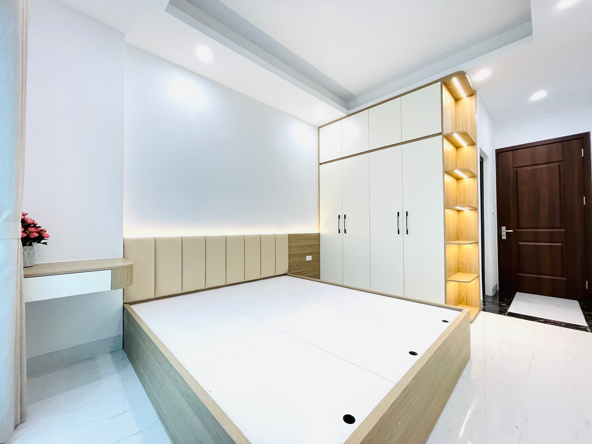 Bán nhà Thúy Lĩnh - diện tích 30m2 6 tầng - Nhà mới thang máy, ô tô đỗ cổng - giá 7,5 tỷ