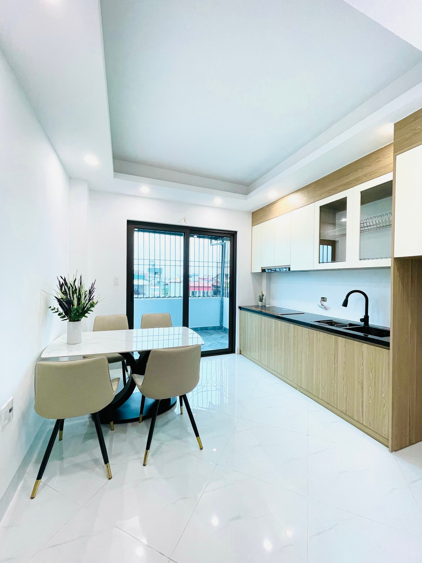 Bán nhà Thúy Lĩnh - diện tích 30m2 6 tầng - Nhà mới thang máy, ô tô đỗ cổng - giá 7,5 tỷ