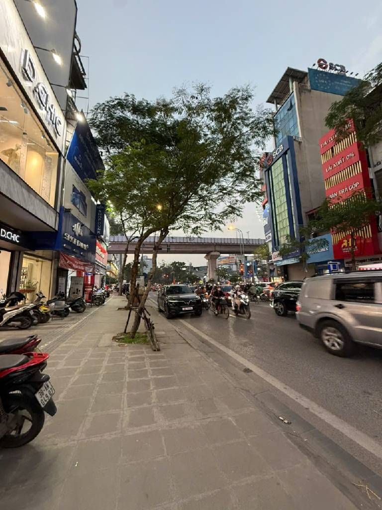 Bán nhà Thái Hà - diện tích 42.9m2 4 tầng - Lô góc 2 mặt thoáng - giá 51 tỷ