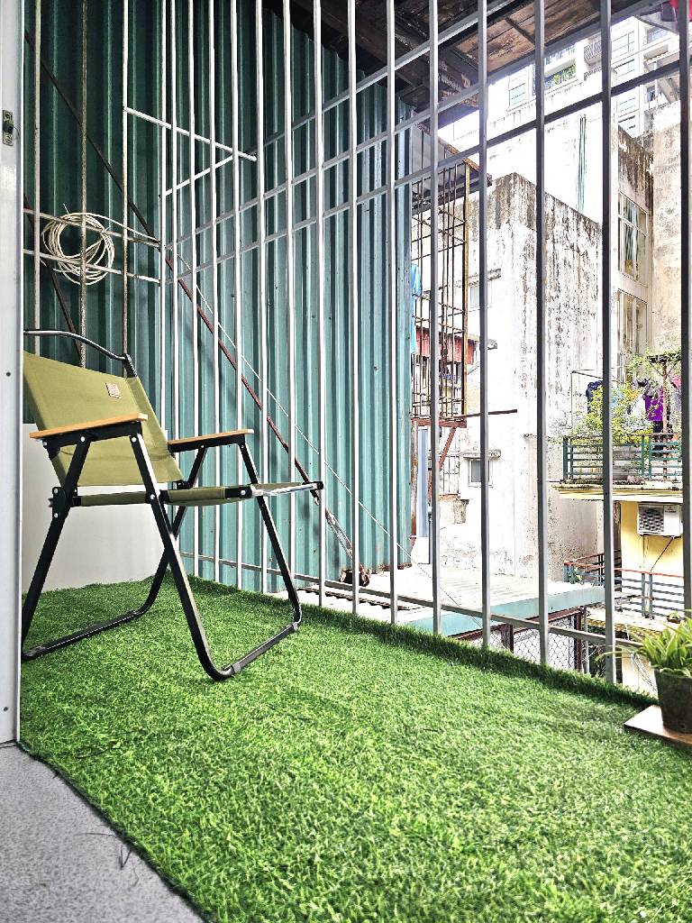 Bán nhà 8/3 - diện tích 21m2 3 tầng - Ô tô đỗ chân cầu thang - giá 3,05 tỷ