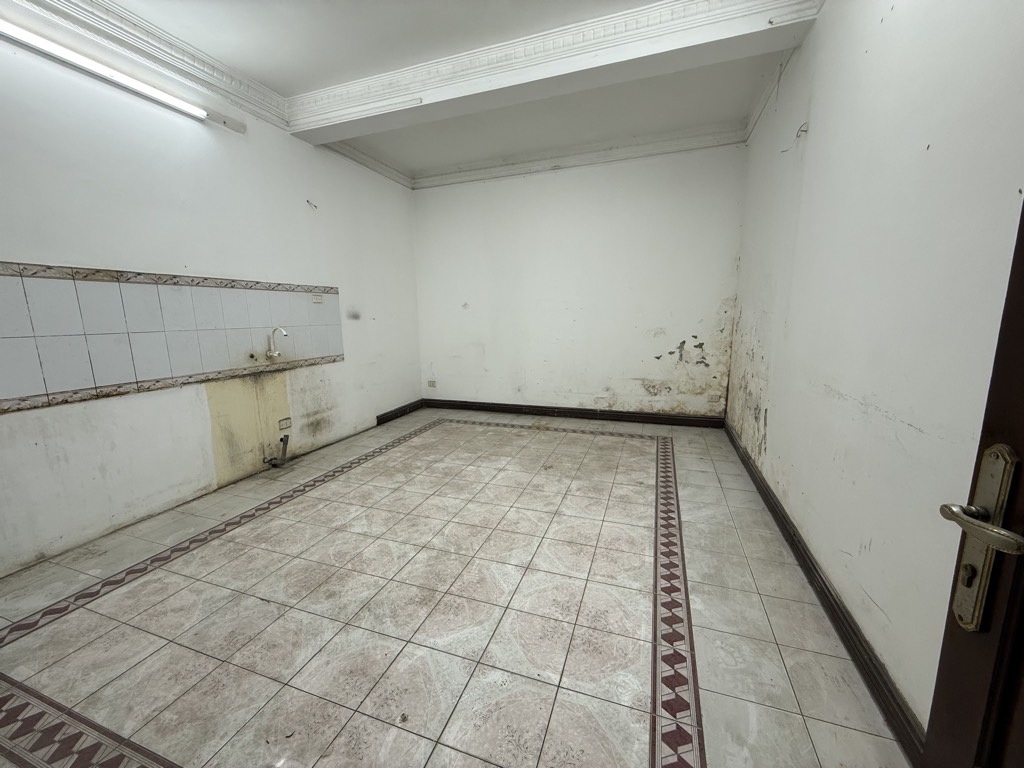 Bán nhà Kim Đồng - diện tích 56.3m2 5 tầng - Mặt phố VIP quận Hoàng Mai - giá 36,5 tỷ