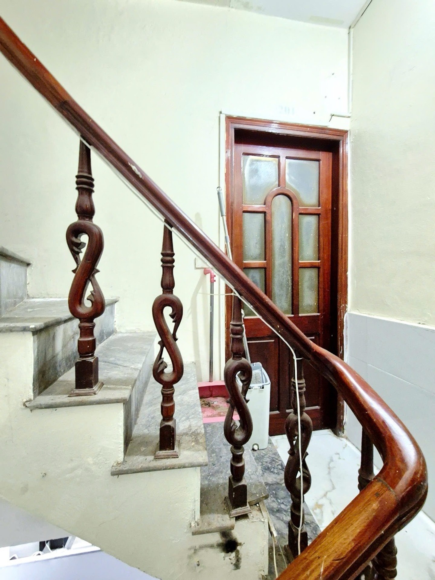 Bán nhà Lê Trọng Tấn - diện tích 40m2 4 tầng - Mặt đường kinh doanh - giá 5,6 tỷ