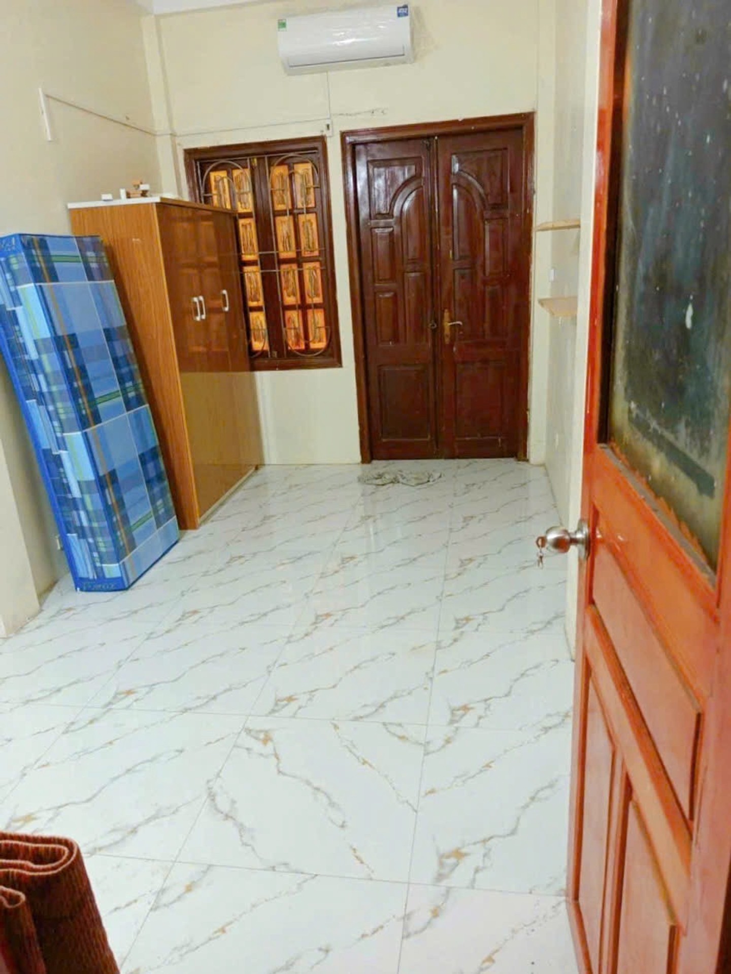 Bán nhà Lê Trọng Tấn - diện tích 40m2 4 tầng - Mặt đường kinh doanh - giá 5,6 tỷ