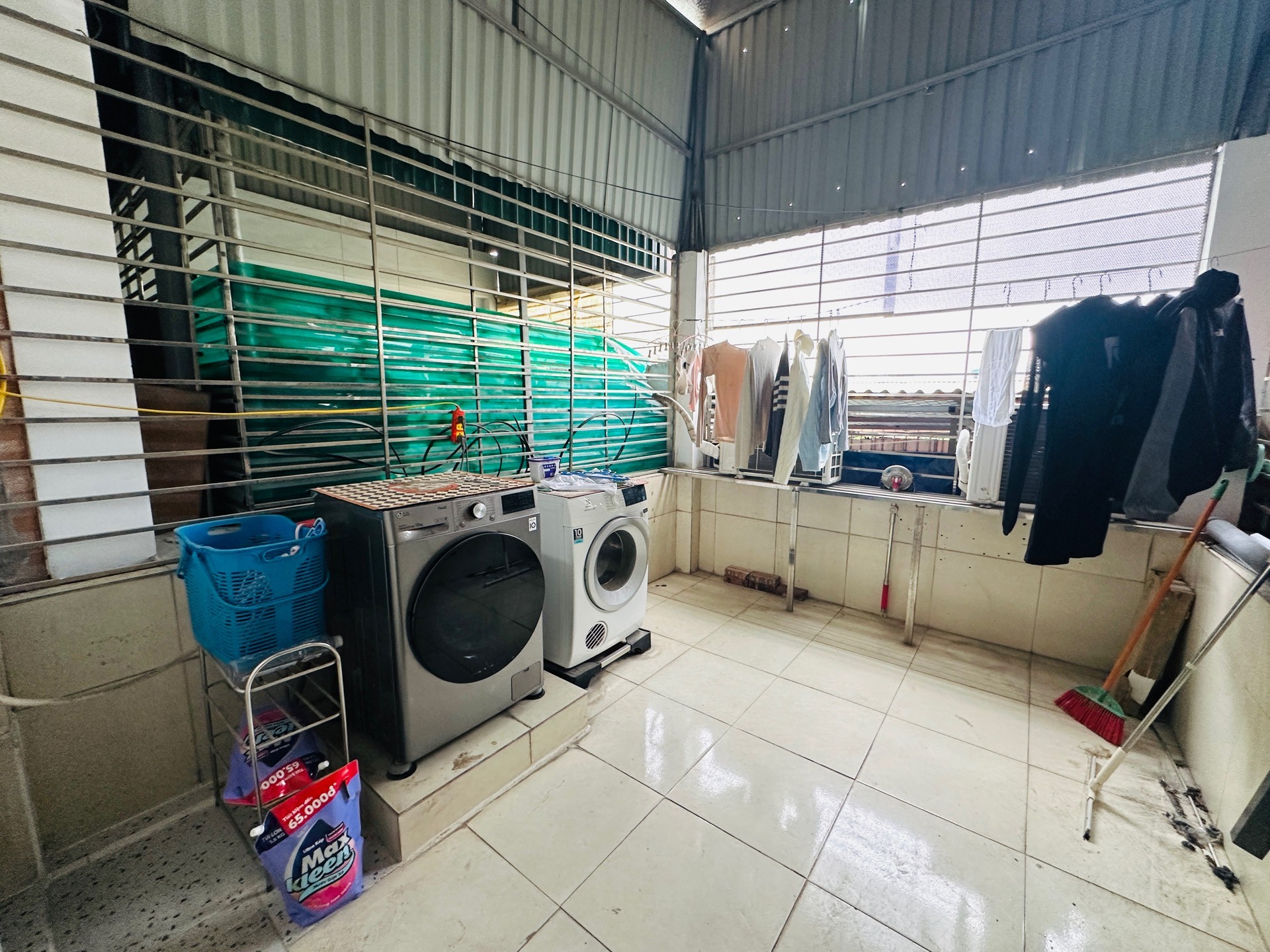Bán nhà Lĩnh Nam - diện tích 41m2 4 tầng - Ô TÔ ĐỖ CỬA - giá 8,6 tỷ