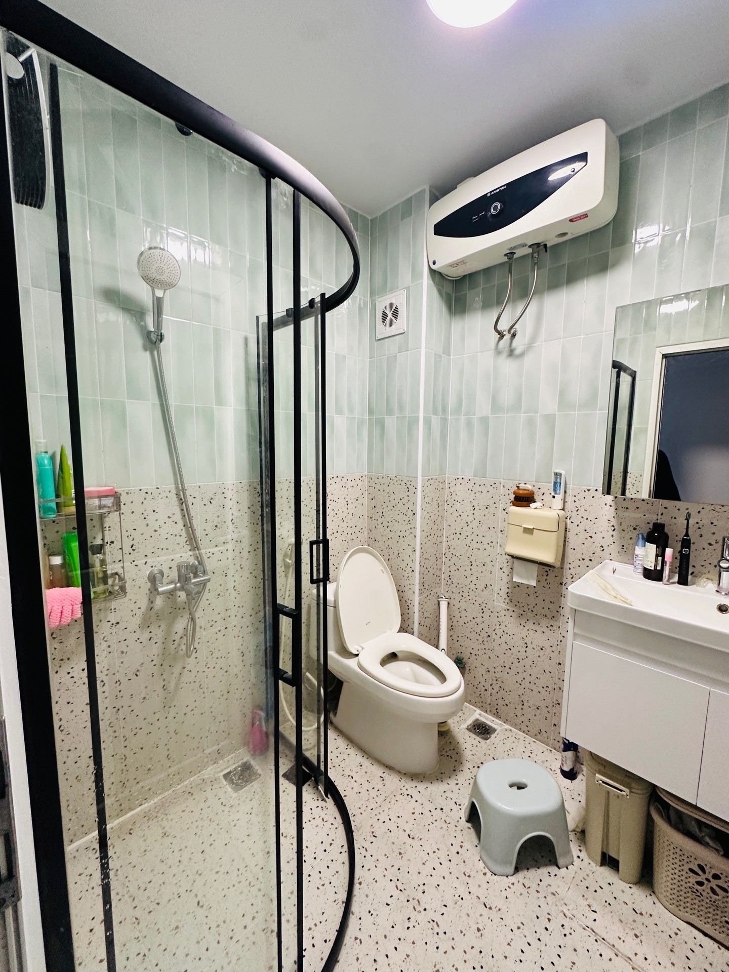 Bán nhà Lĩnh Nam - diện tích 41m2 4 tầng - Ô TÔ ĐỖ CỬA - giá 8,6 tỷ