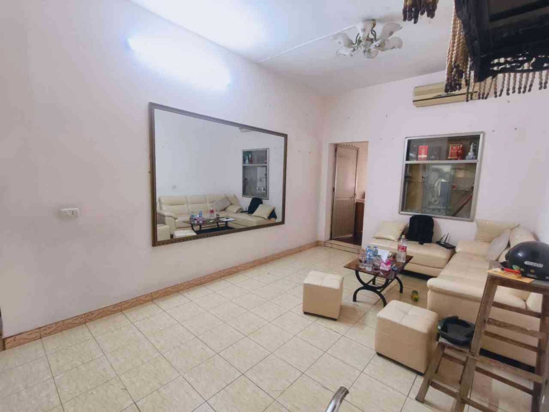 Bán nhà Thái Hà - diện tích 76m2 1 tầng - 2 ngủ - giá 4,4 tỷ