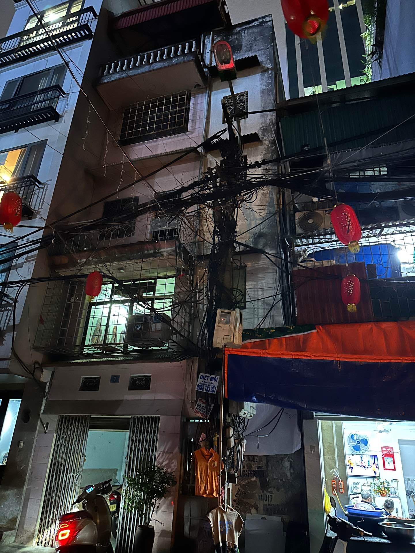 Bán nhà Minh Khai - diện tích 44m2 4 tầng - ô tô tránh - giá 17,5 tỷ