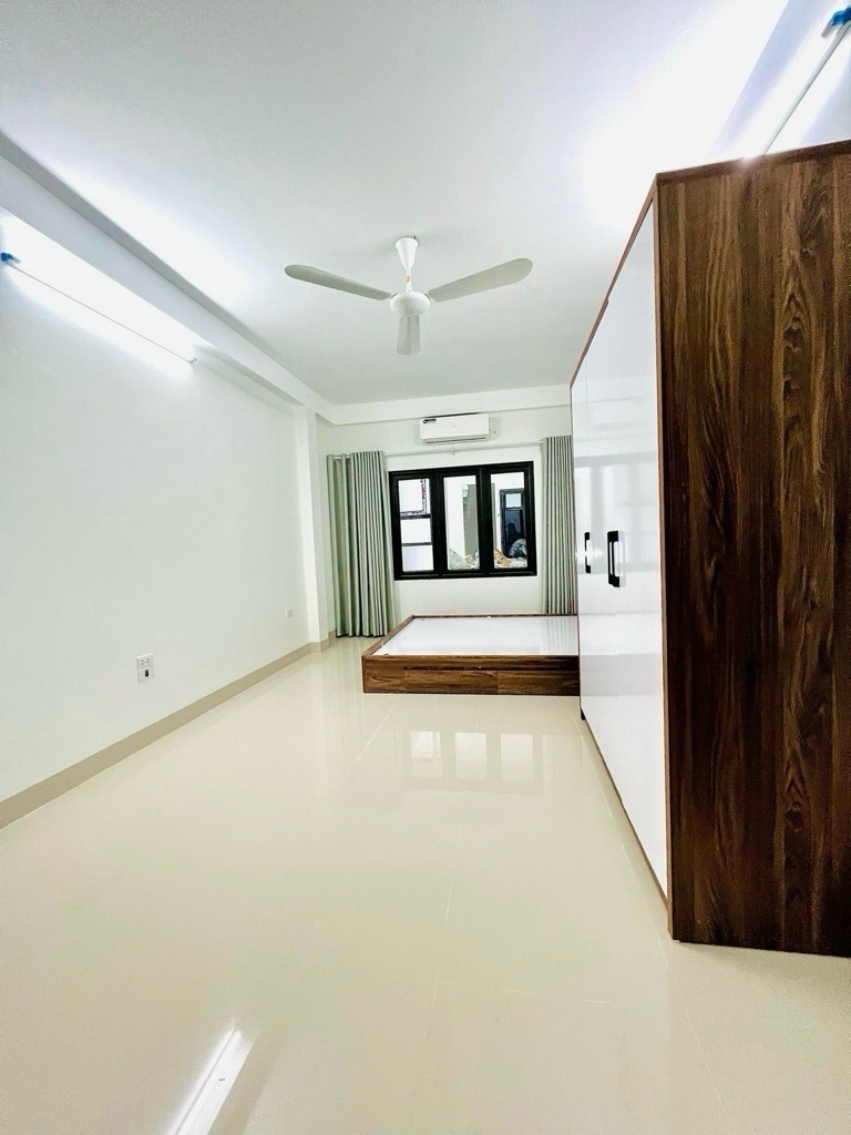 Bán nhà Vĩnh Tuy - diện tích 60m2 7 tầng - Nhà dòng tiền mới kinh doanh - giá 21 tỷ