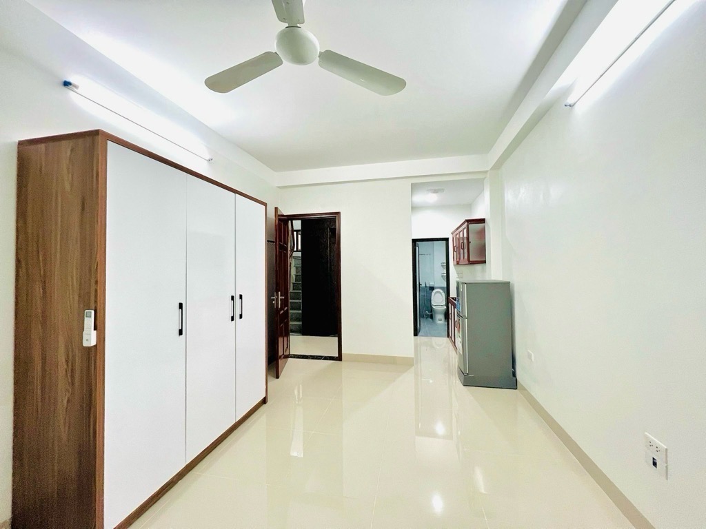 Bán nhà Vĩnh Tuy - diện tích 60m2 7 tầng - Nhà dòng tiền mới kinh doanh - giá 21 tỷ
