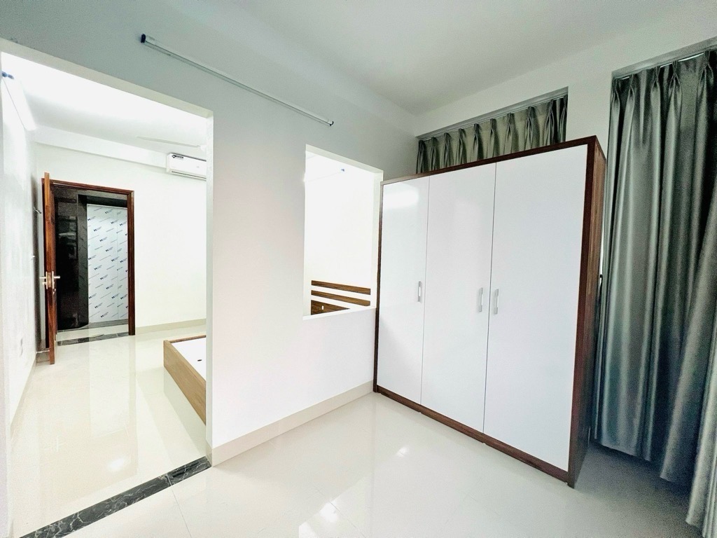 Bán nhà Vĩnh Tuy - diện tích 60m2 7 tầng - Nhà dòng tiền mới kinh doanh - giá 21 tỷ