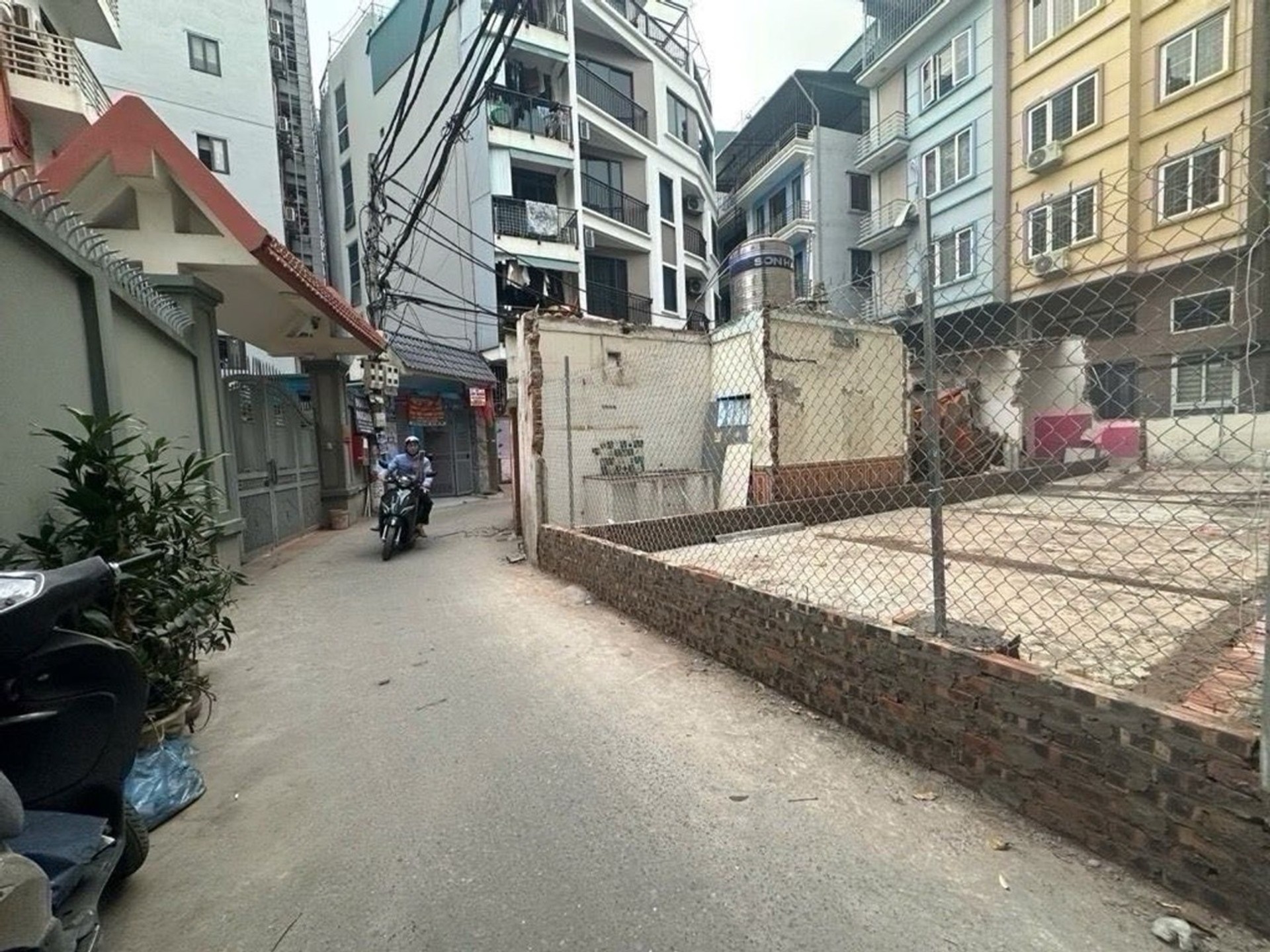 Bán nhà Kim Giang - diện tích 71m2 0 tầng - Mảnh đất hai mặt tiền - giá 15,8 tỷ