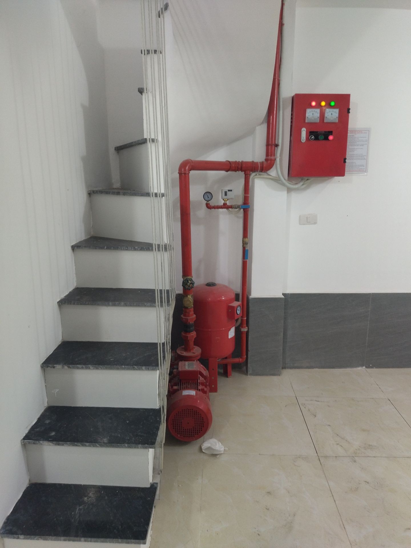 Bán nhà Hoàng Mai - diện tích 37m2 5 tầng - Căn Hộ Dòng Tiền - giá 9,5 tỷ