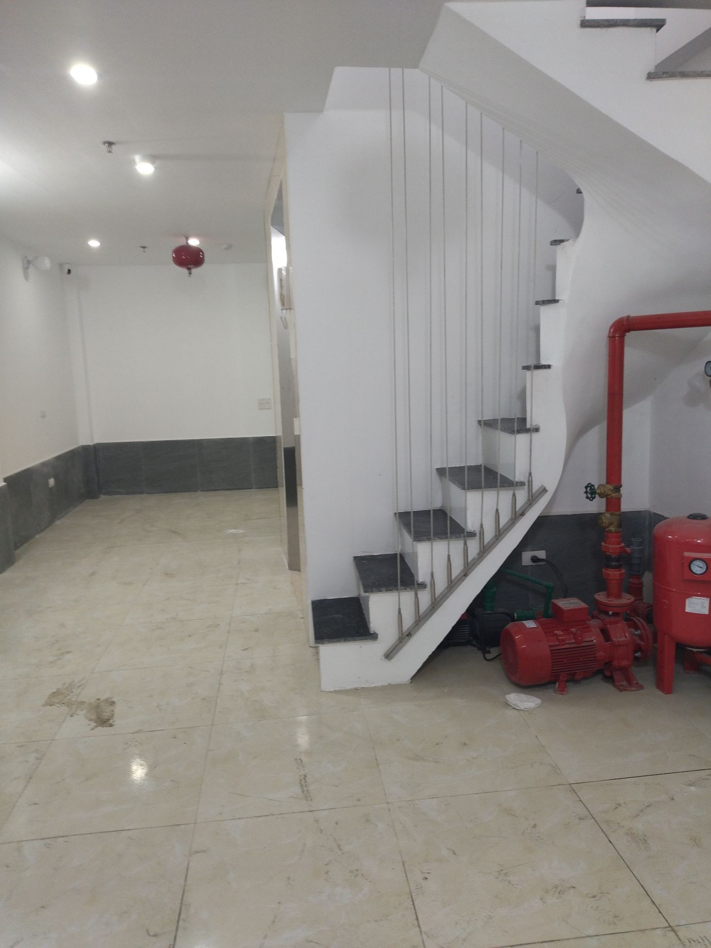 Bán nhà Hoàng Mai - diện tích 37m2 5 tầng - Căn Hộ Dòng Tiền - giá 9,5 tỷ