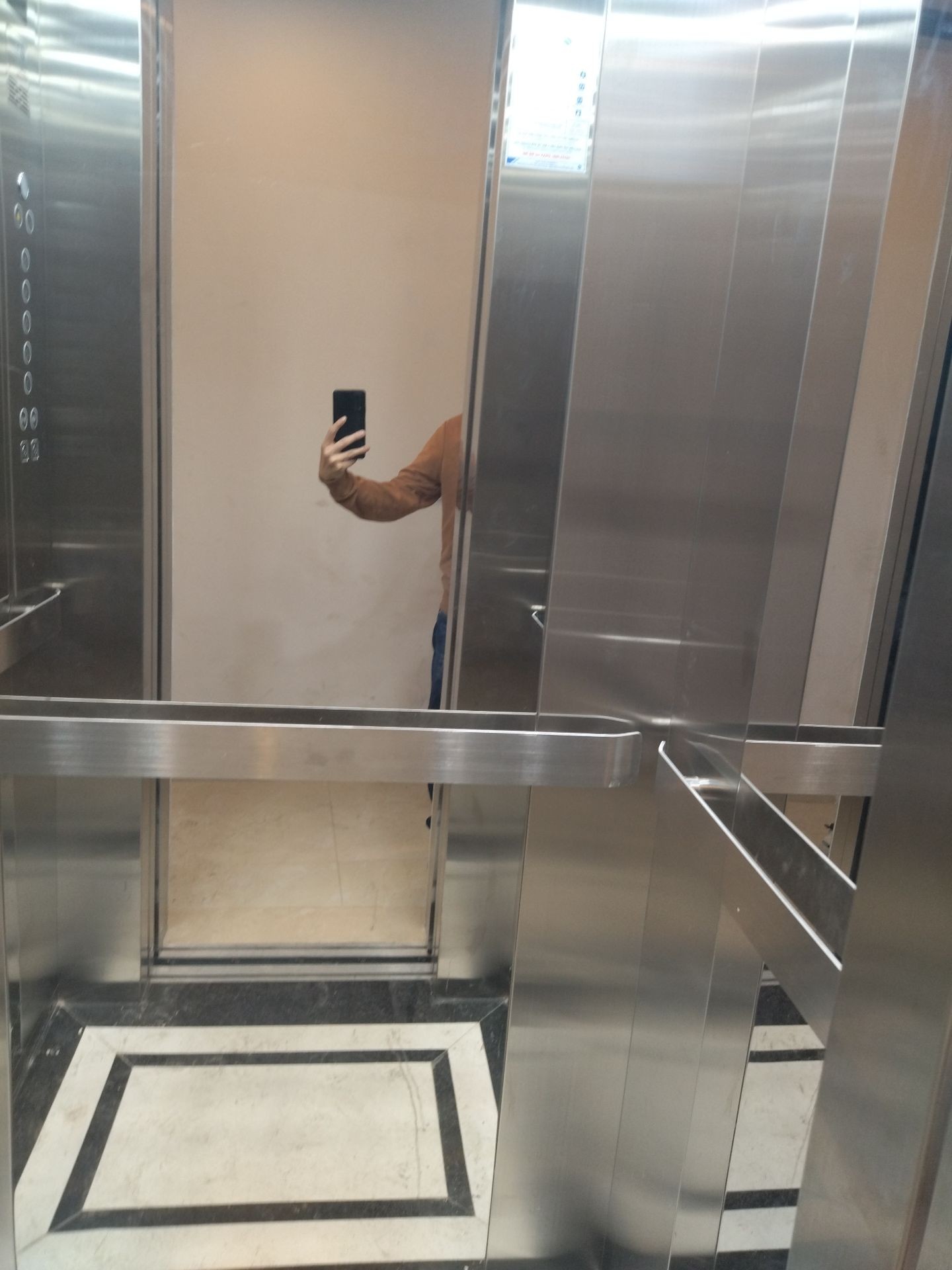 Bán nhà Hoàng Mai - diện tích 37m2 5 tầng - Căn Hộ Dòng Tiền - giá 9,5 tỷ