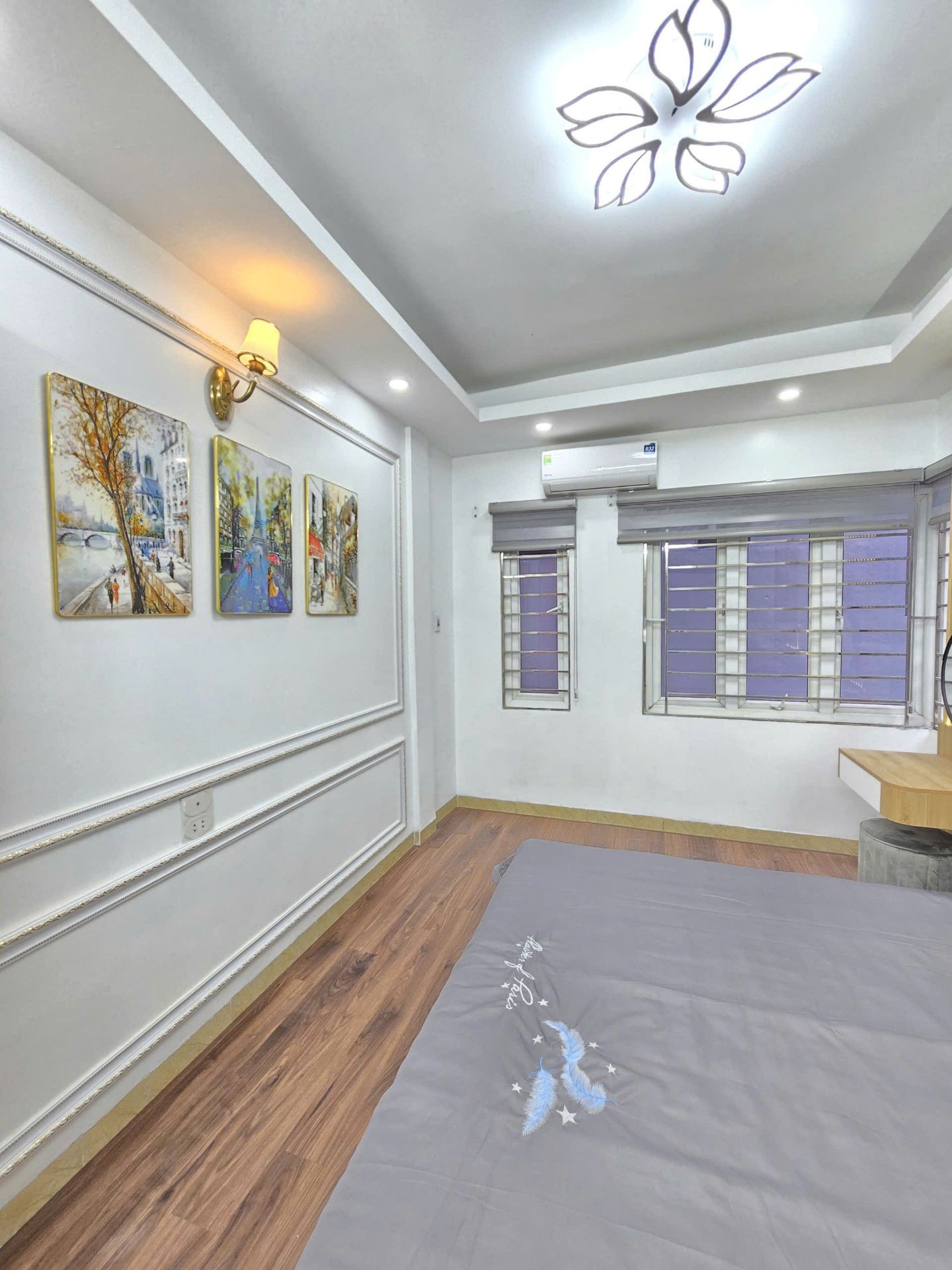 Bán nhà Thanh Lân - diện tích 30m2 5 tầng - Sát mặt phố - giá 6,4 tỷ