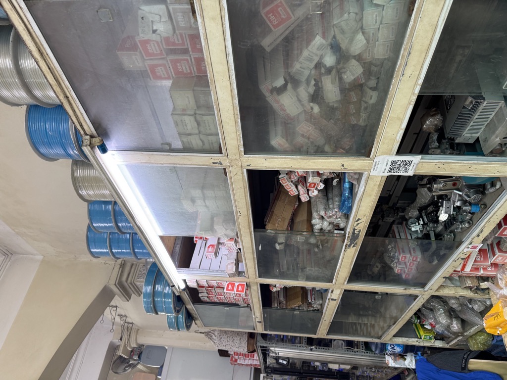 Bán nhà Chùa Vua - diện tích 61.3m2 3 tầng - nhà mặt phố - giá 32 tỷ