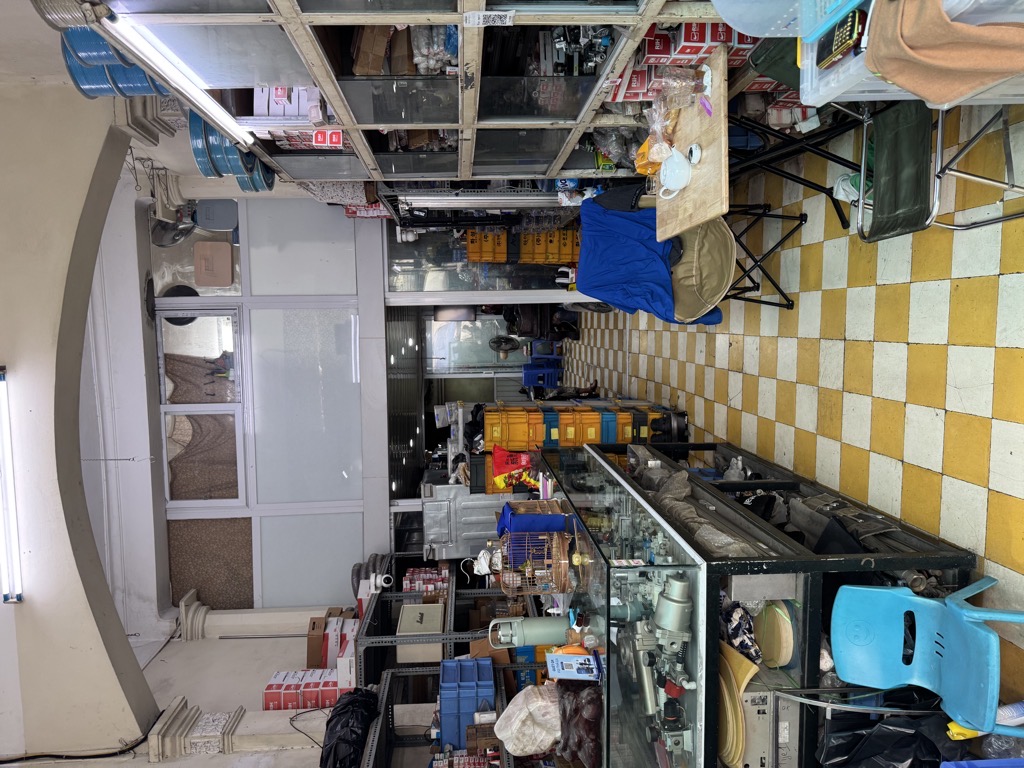 Bán nhà Chùa Vua - diện tích 61.3m2 3 tầng - nhà mặt phố - giá 32 tỷ