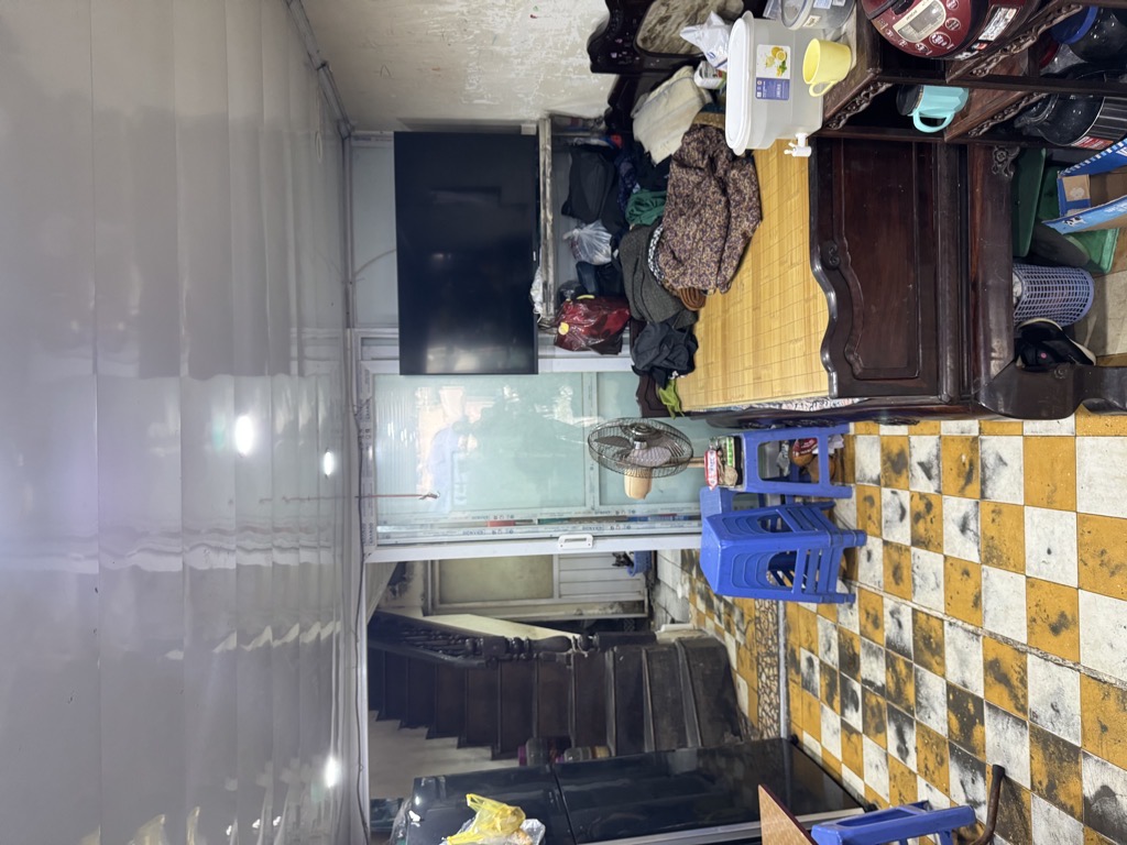 Bán nhà Chùa Vua - diện tích 61.3m2 3 tầng - nhà mặt phố - giá 32 tỷ