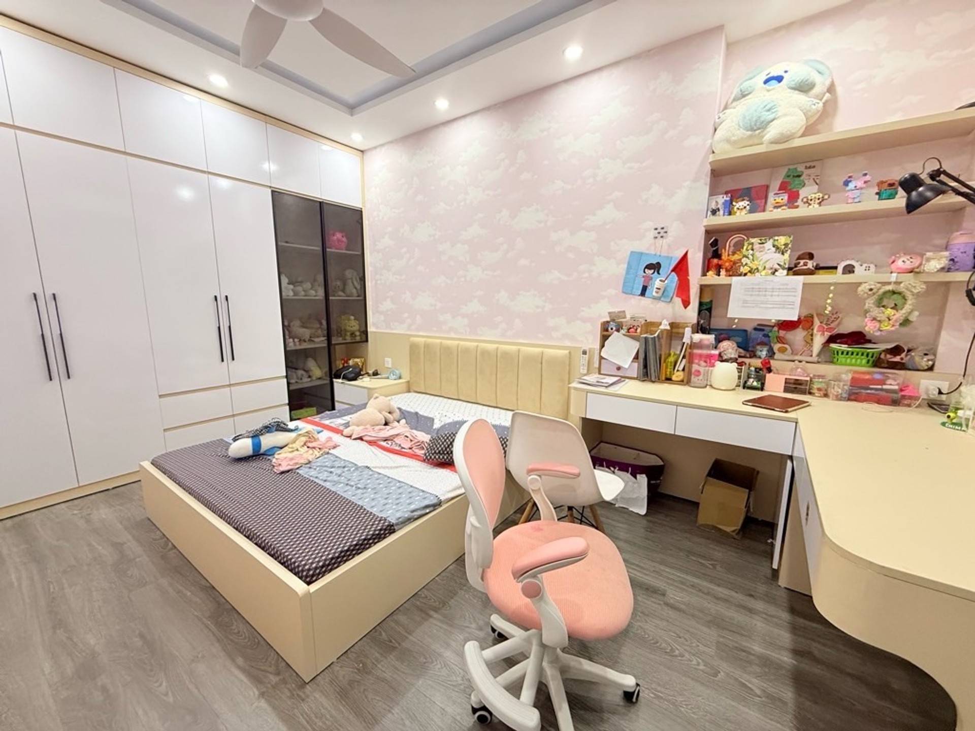 Bán nhà Hoàng Mai - diện tích 63m2 6 tầng - Ô TÔ TRÁNH - giá 23,5 tỷ