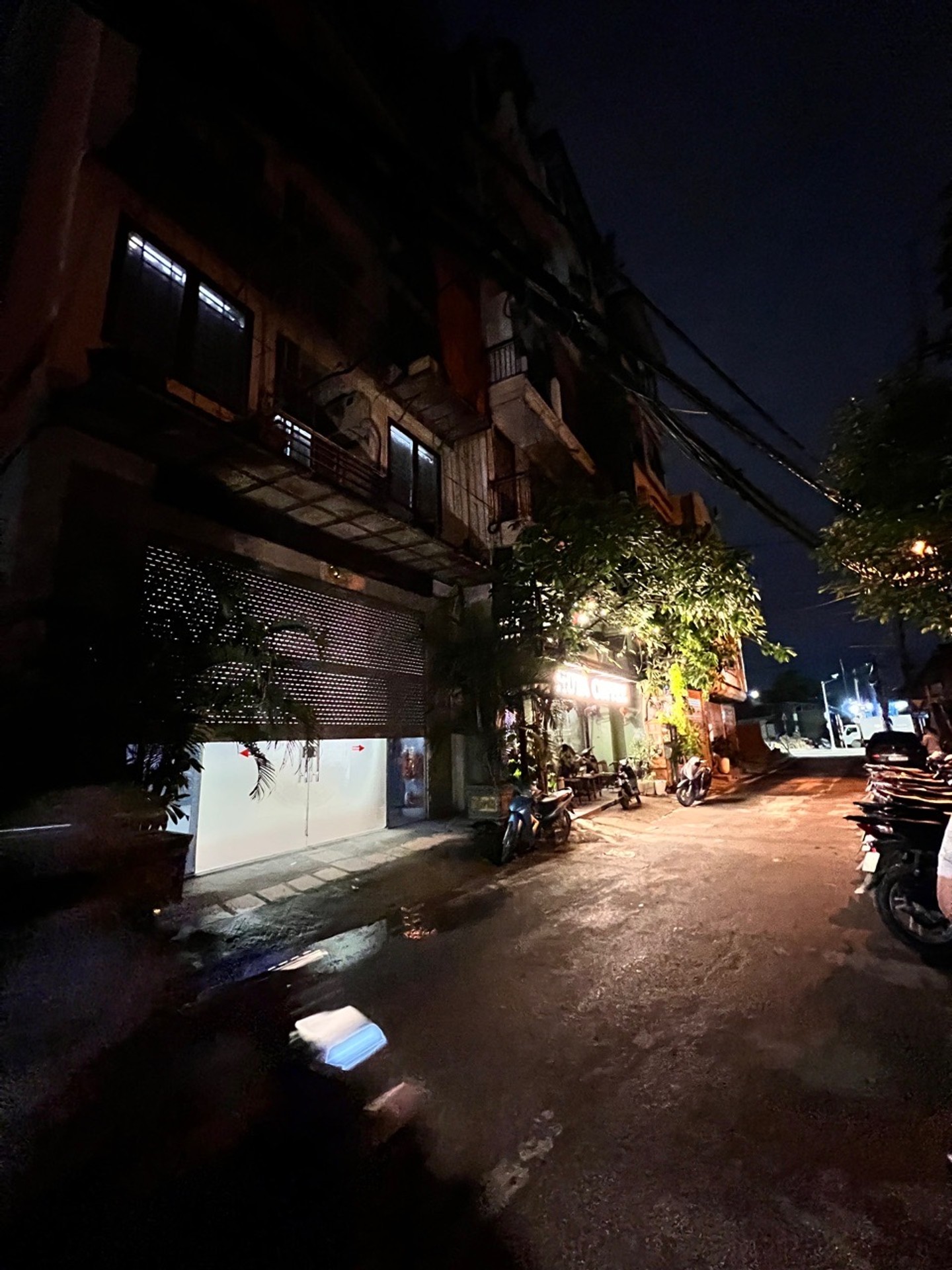Bán nhà Lĩnh Nam - diện tích 53m2 6 tầng - Mặt ngõ to hơn phố - giá 30 tỷ