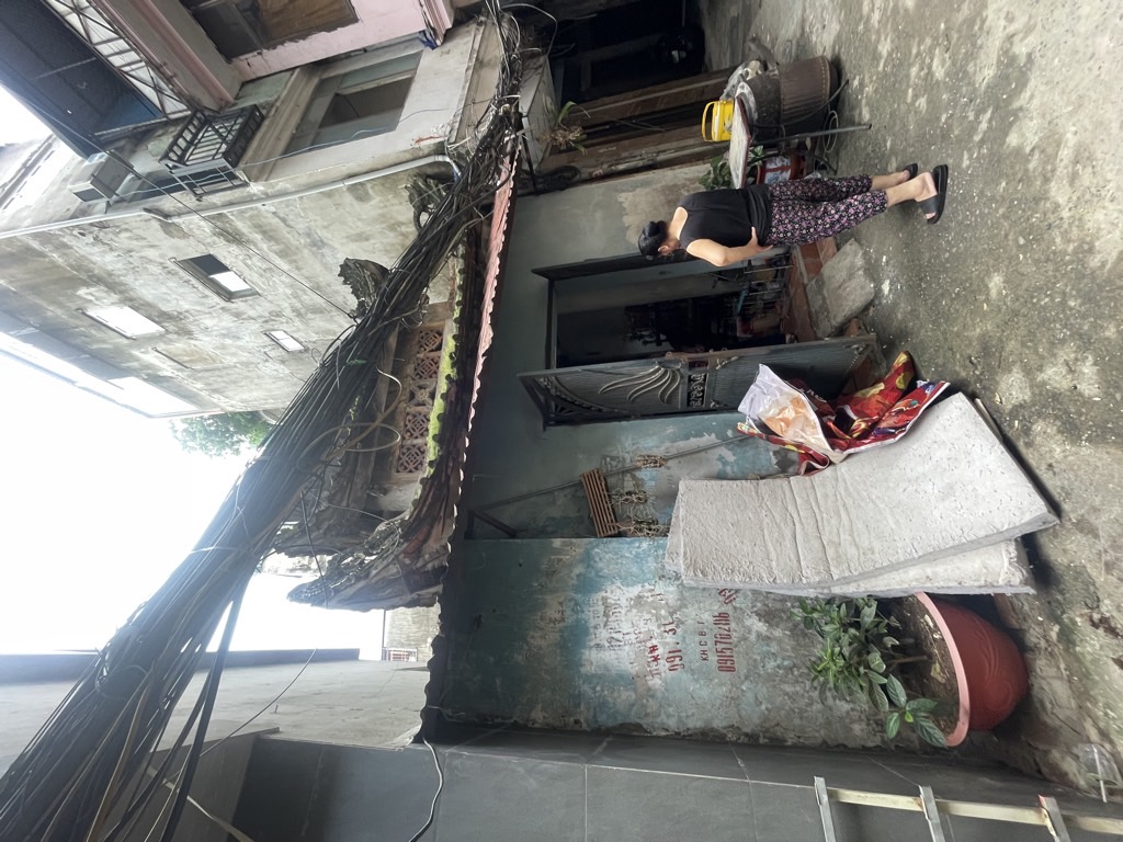 Bán nhà Đê Tô Hoàng - diện tích 68m2 3 tầng - Nhà cũ, cho thuê 10 triệu/tháng - giá 7,7 tỷ