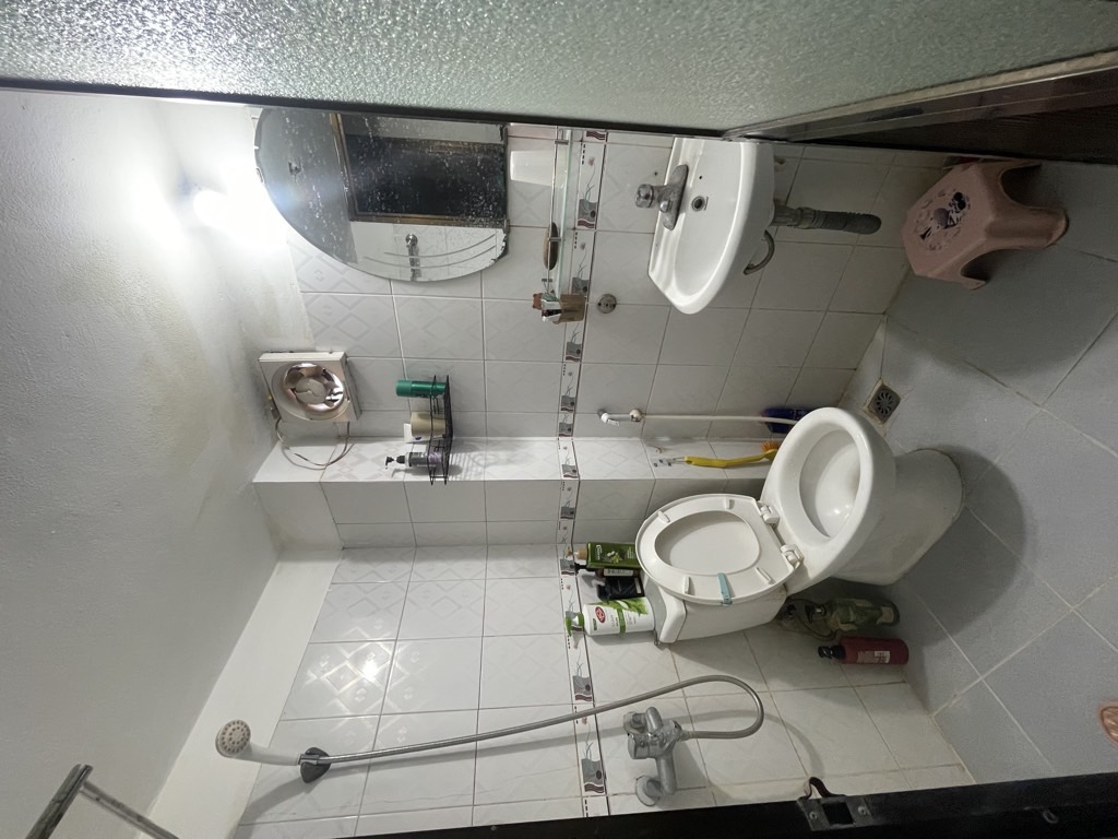 Bán nhà Đê Tô Hoàng - diện tích 68m2 3 tầng - Nhà cũ, cho thuê 10 triệu/tháng - giá 7,7 tỷ