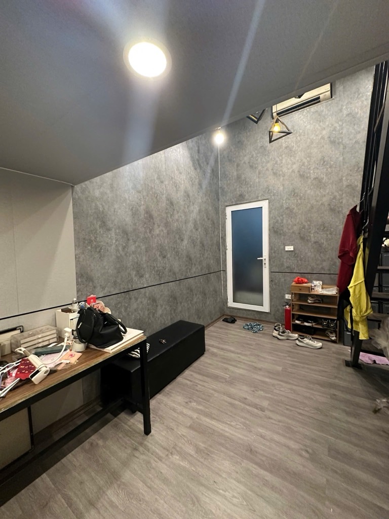 Bán nhà Lãng Yên - diện tích 98m2 1 tầng - Mặt tiền quyền lực - giá 39 tỷ