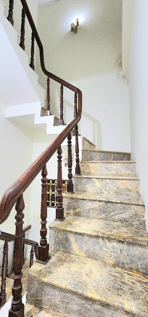 Bán nhà Trương Định - diện tích 95m2 3 tầng - Lô góc 3 mặt thoáng - giá 37 tỷ