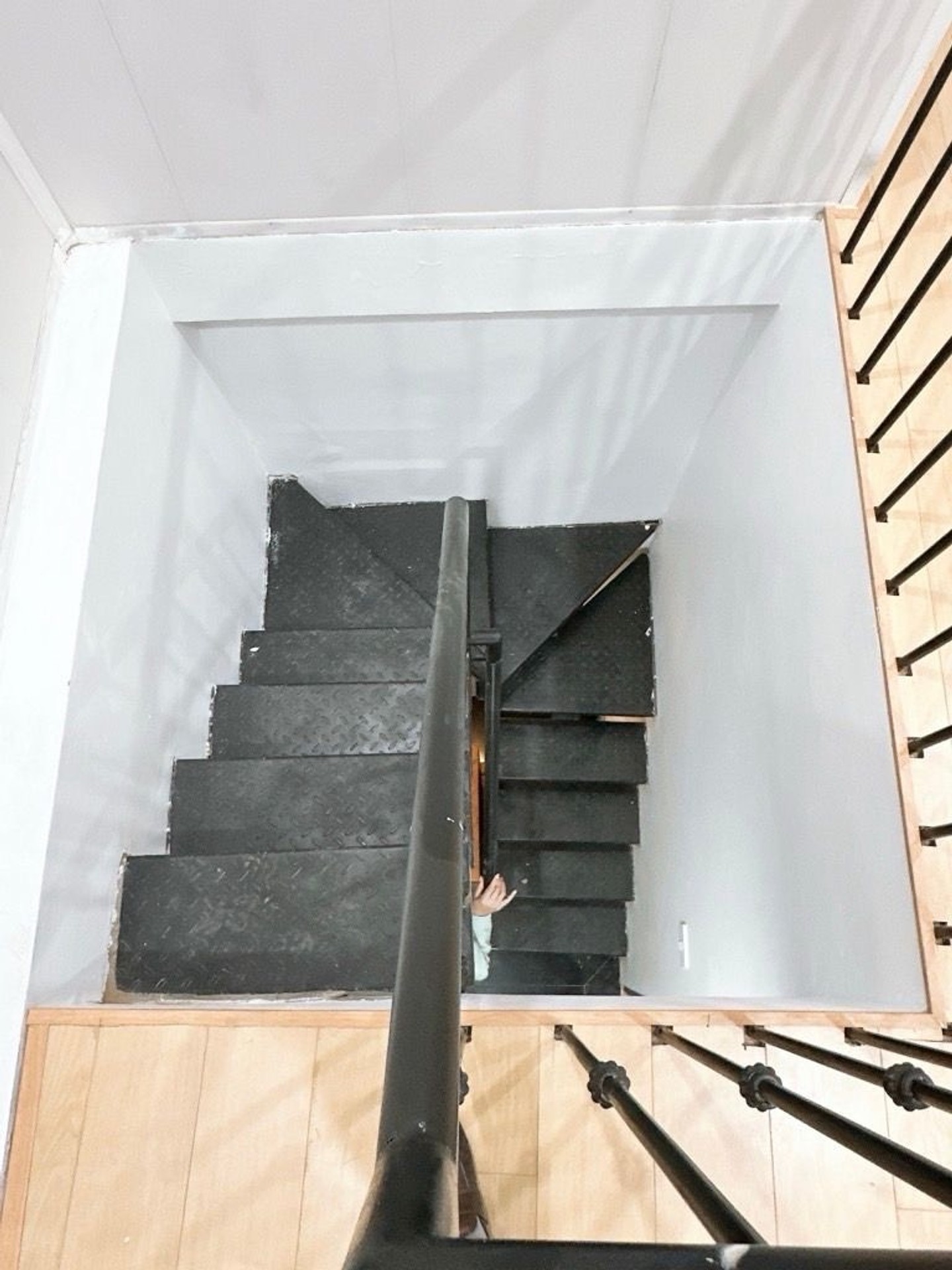 Bán nhà Kim Ngưu - diện tích 10m2 5 tầng - Lô góc, 2 mặt thoáng - giá 4,3 tỷ