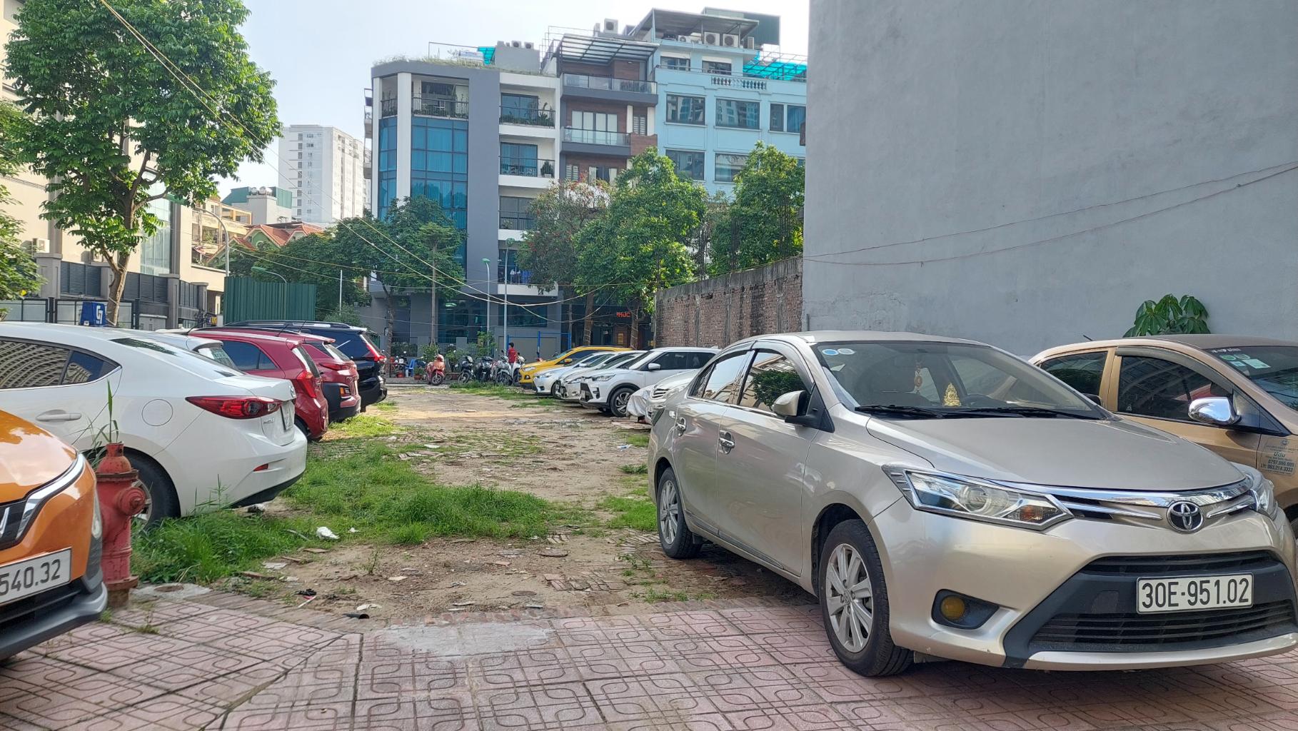 Bán nhà Nguyễn Trãi - diện tích 168m2 1 tầng - Lô góc 2 mặt tiền - giá 48,6 tỷ